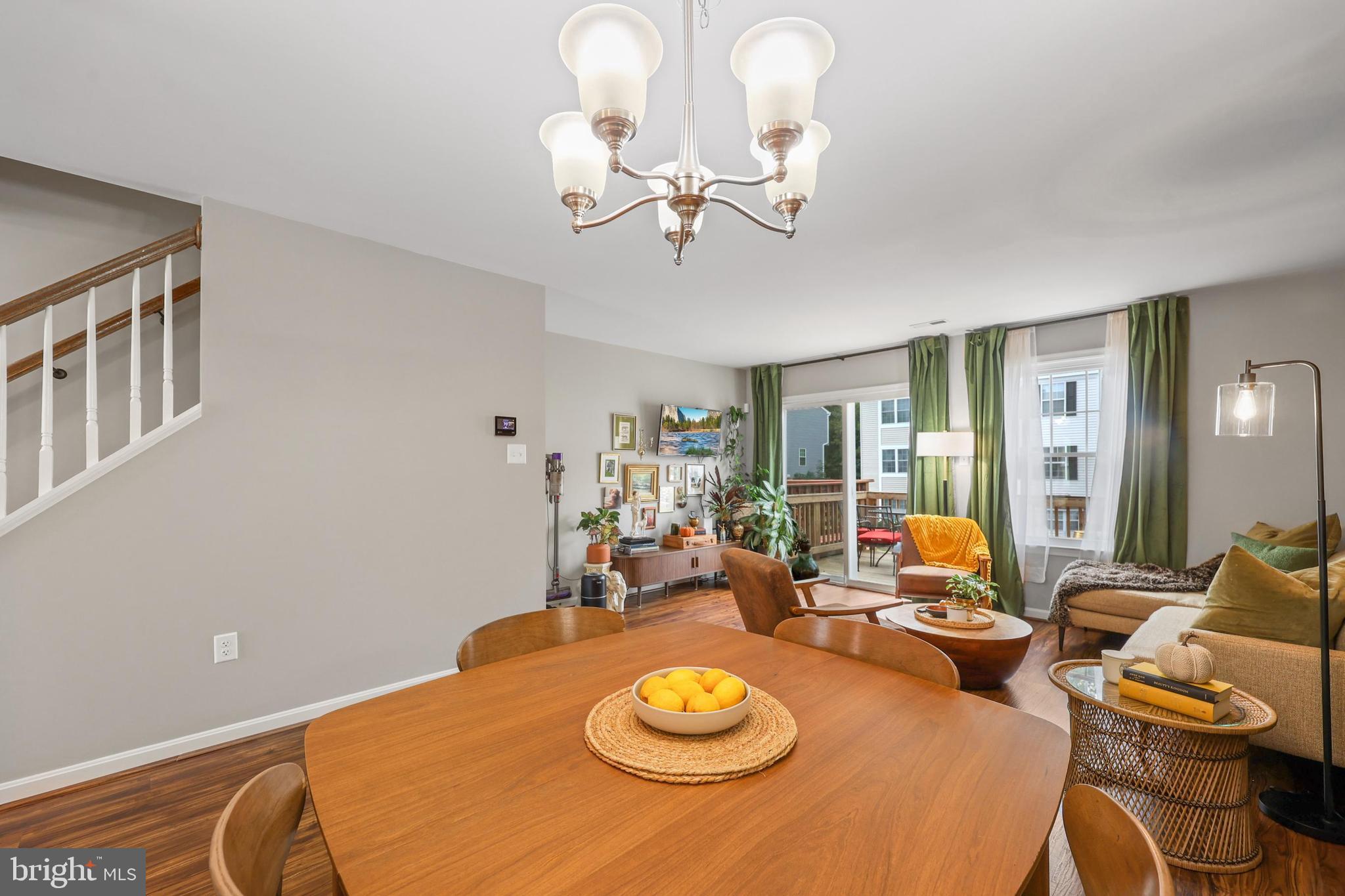 SUNNINGDALE MEADOWS - Residential