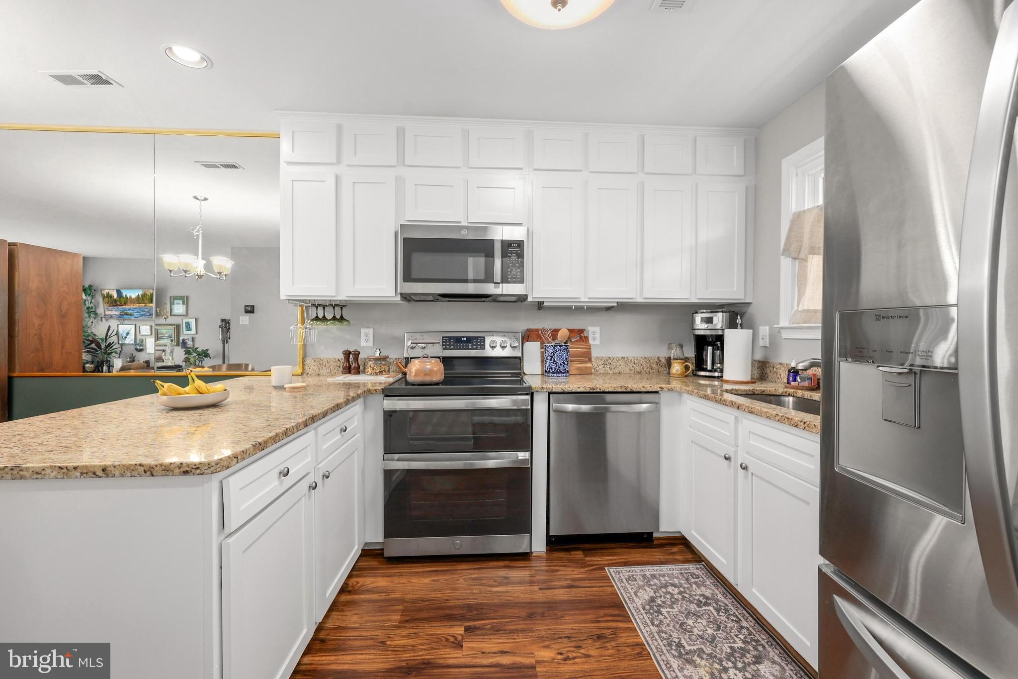107 MAYFAIR PLACE 165