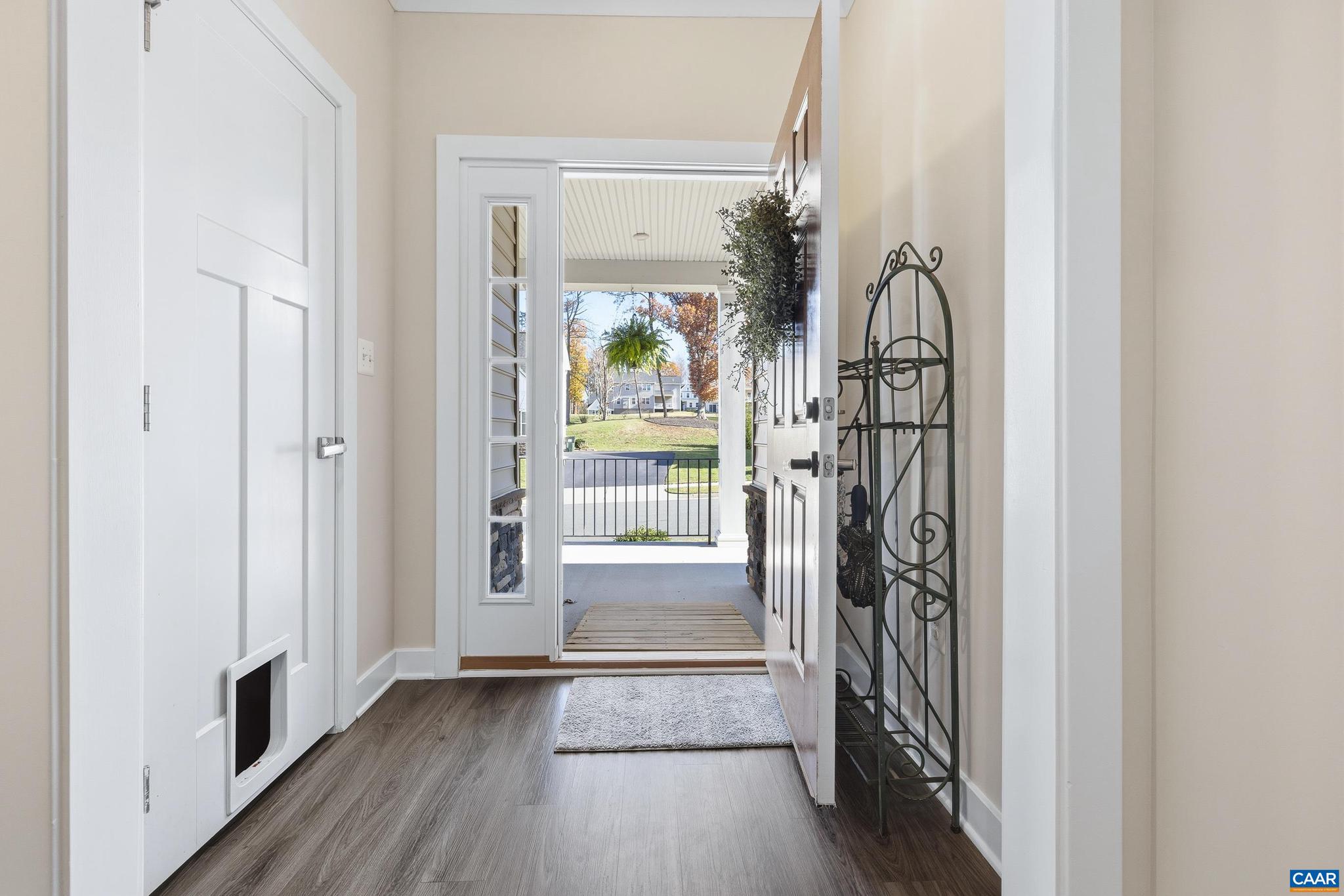 5227 SPARROW HILL LN