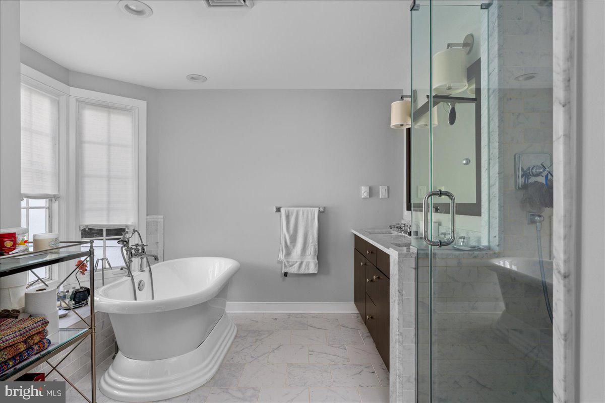 SOLEBURY - Residential