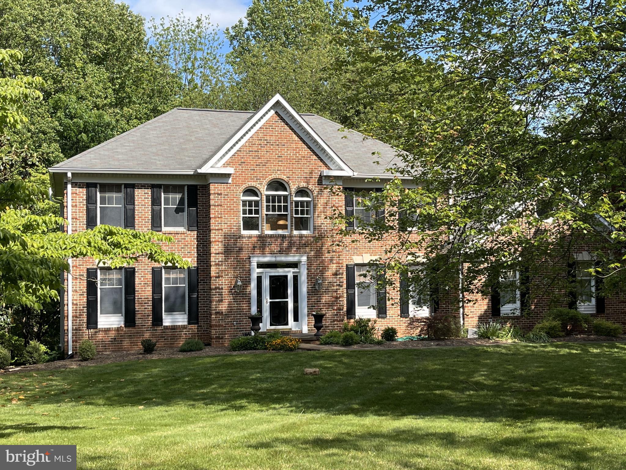 FOXLAND VILLAGE - Residential