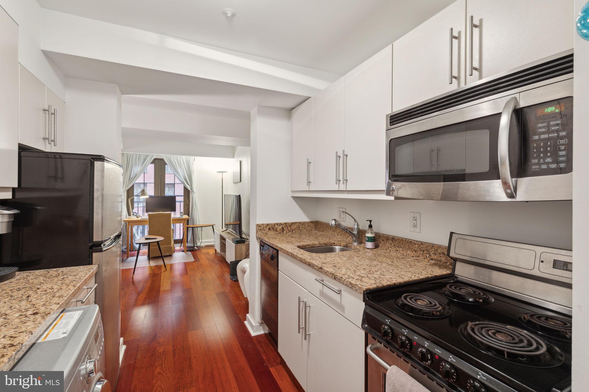 RITTENHOUSE SQUARE - Residential Lease