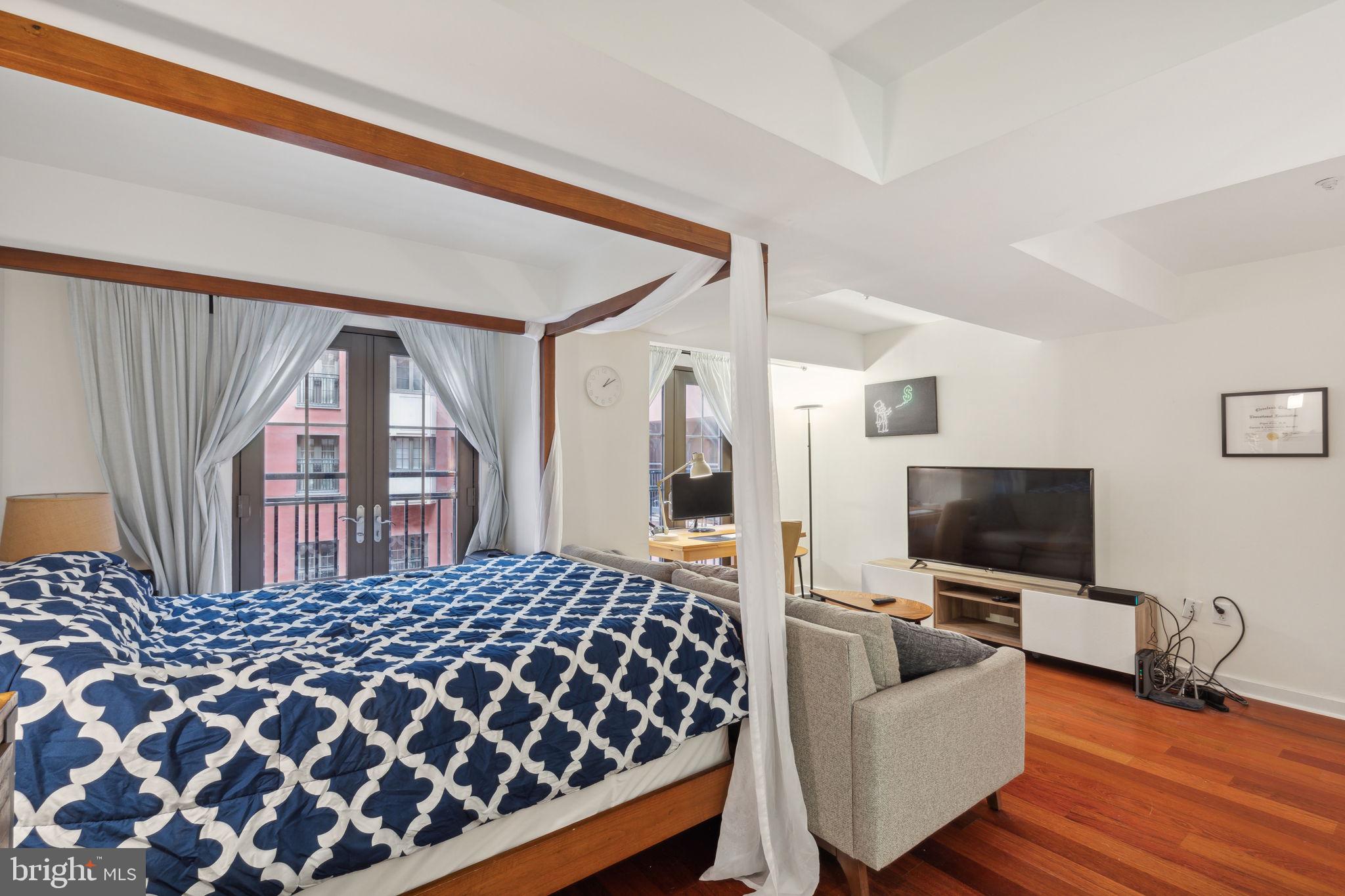 RITTENHOUSE SQUARE - Residential Lease