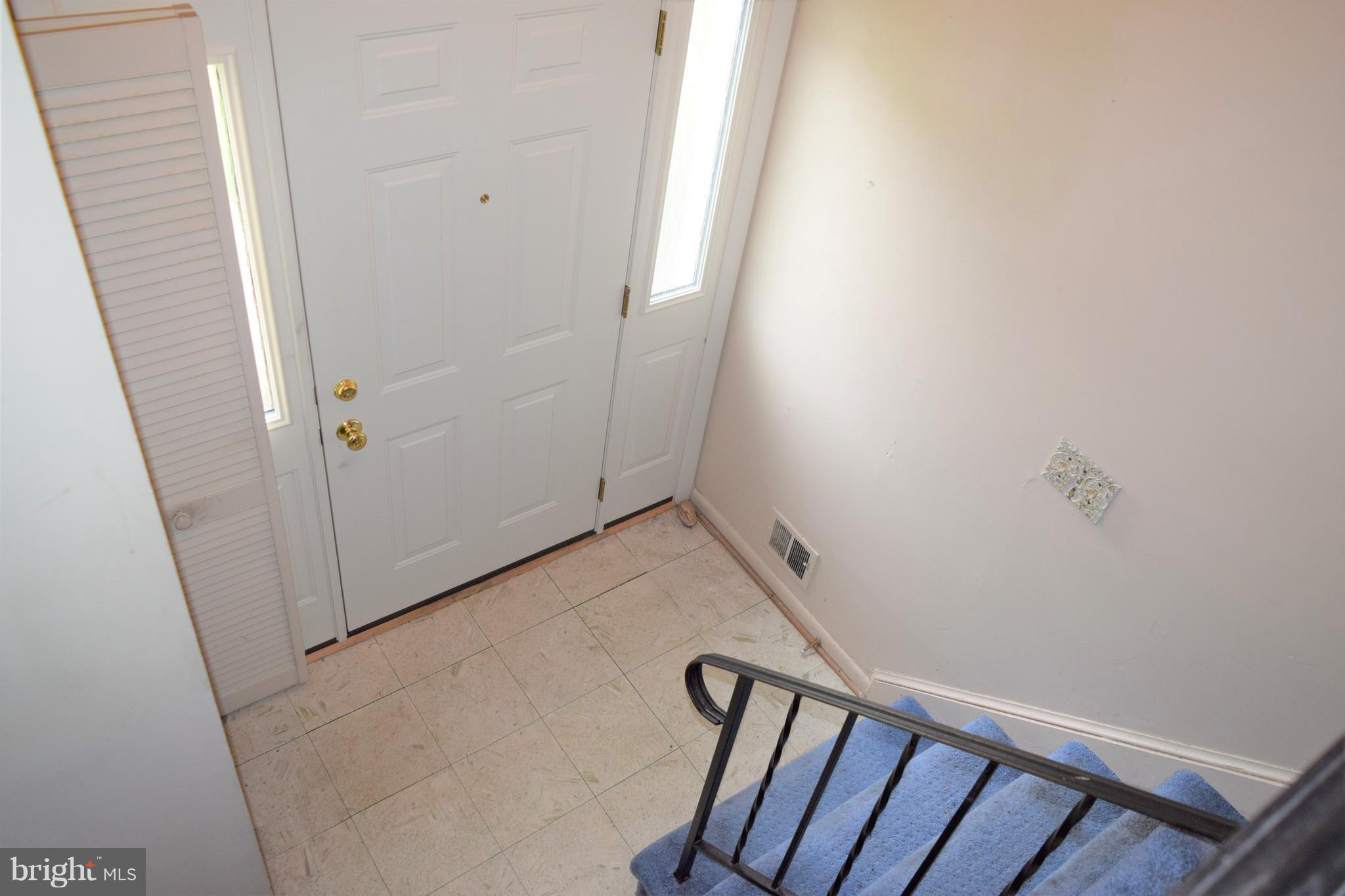 FAIRFIELD KNOLLS - Residential