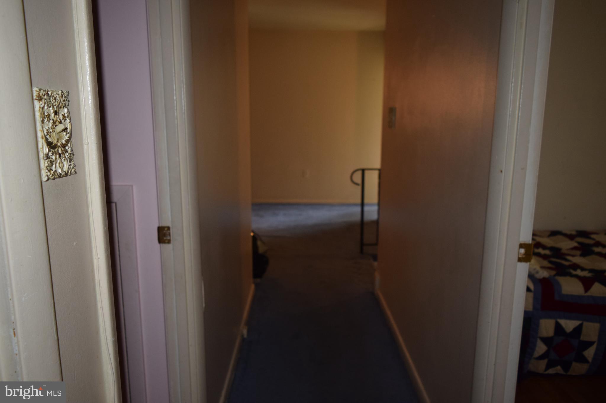 FAIRFIELD KNOLLS - Residential