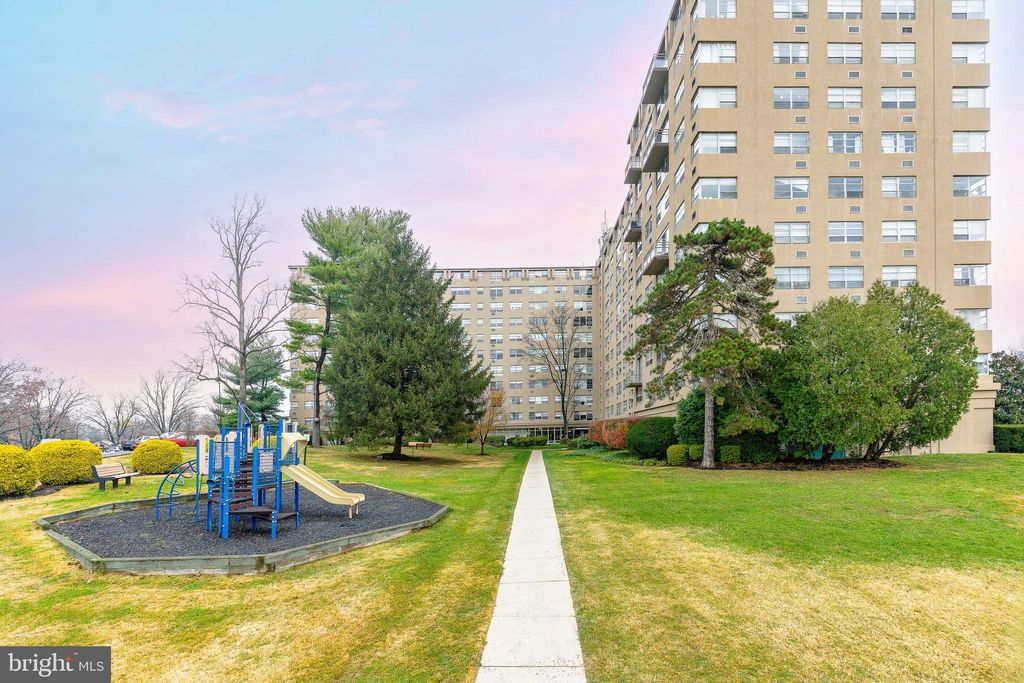Photo of 1030 E Lancaster Avenue #216, BRYN MAWR, PA 19010 (MLS # PADE2104134)