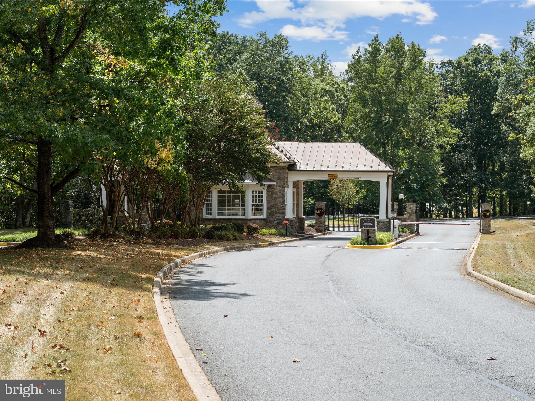 FAWN LAKE - Residential