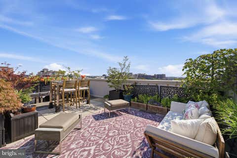 Photo of 1021 N Garfield Street #929, ARLINGTON, VA 22201 (MLS # VAAR2077298)