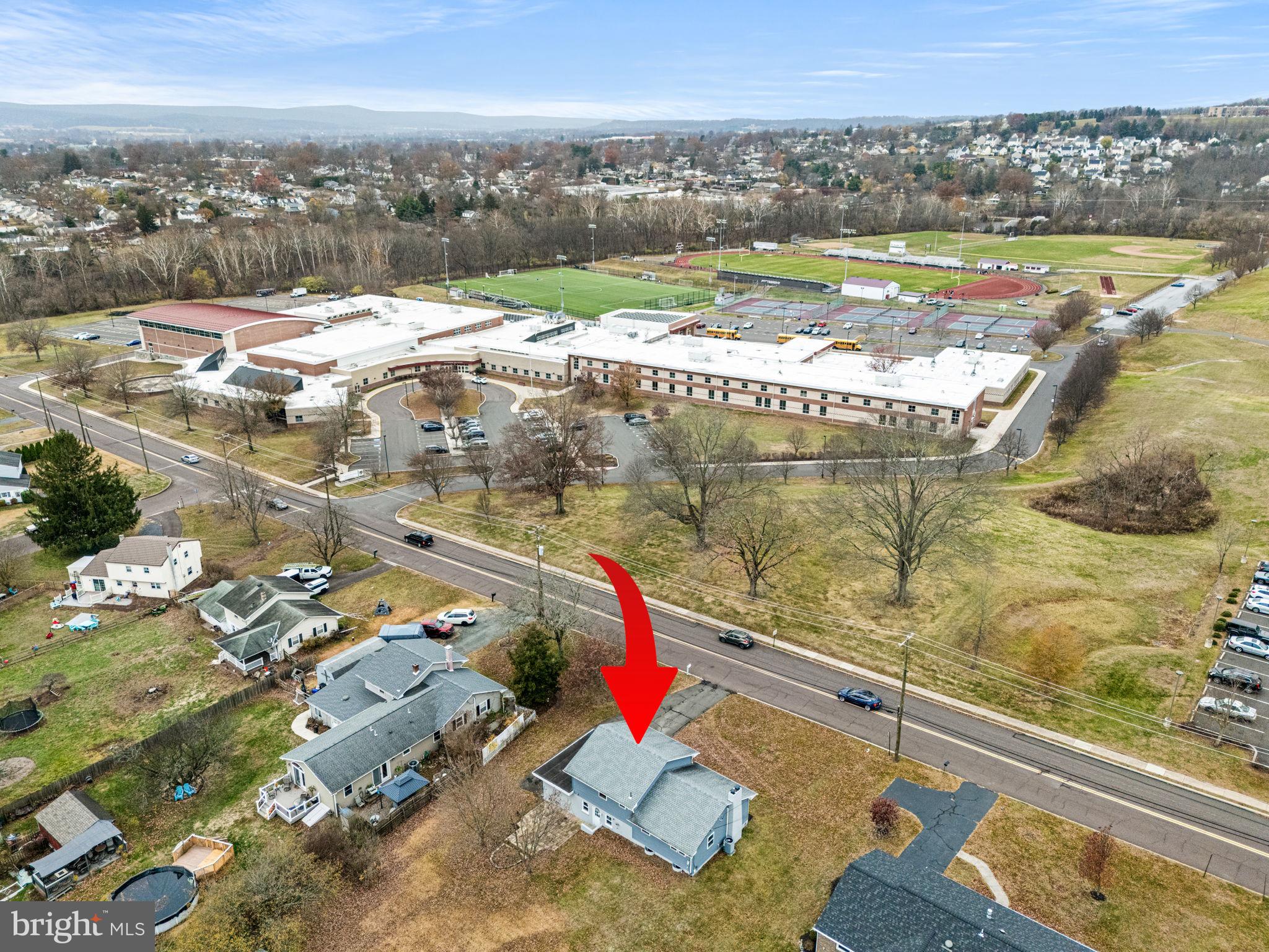 RINGING HILL GDNS - Residential