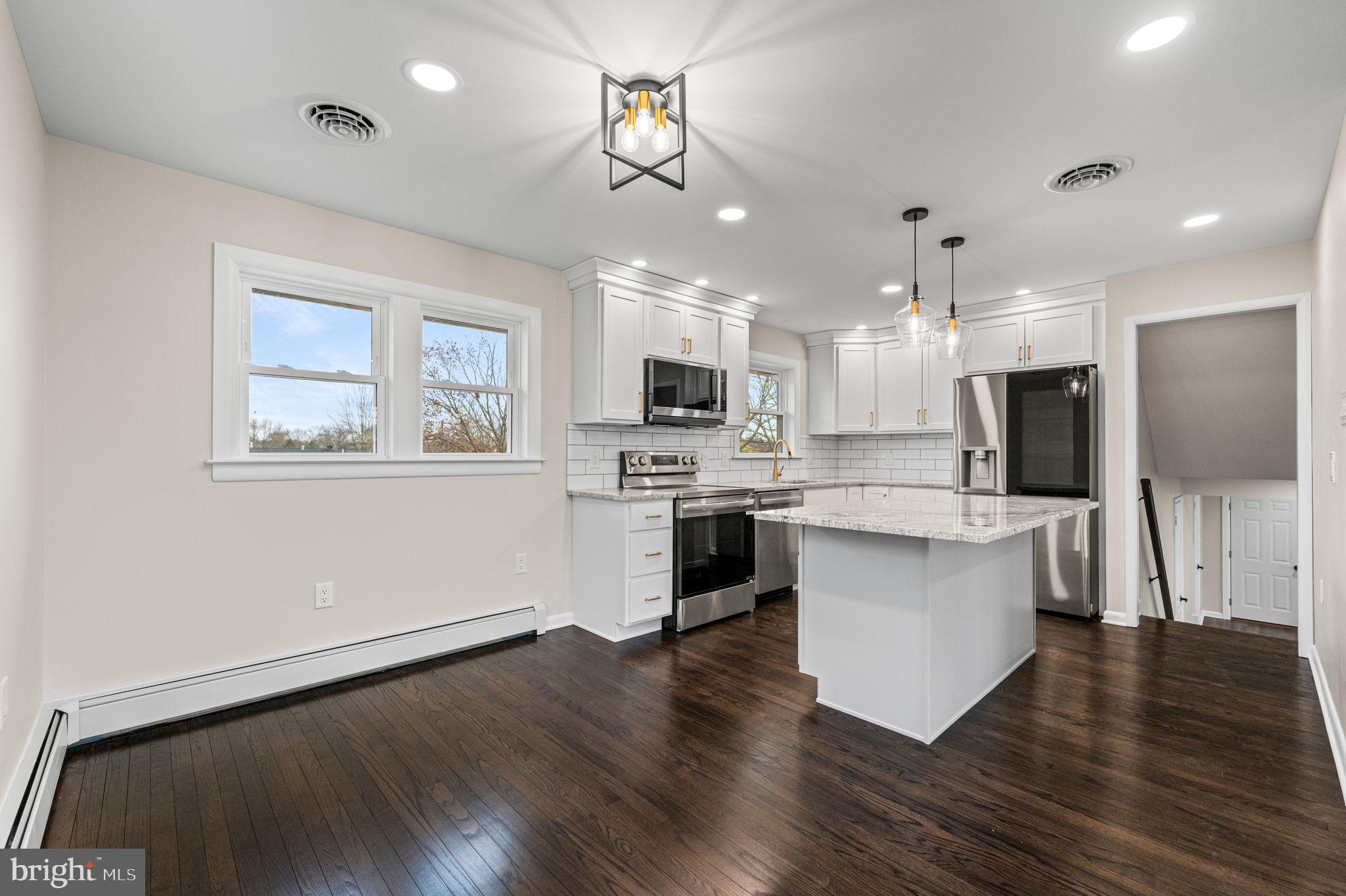 RINGING HILL GDNS - Residential