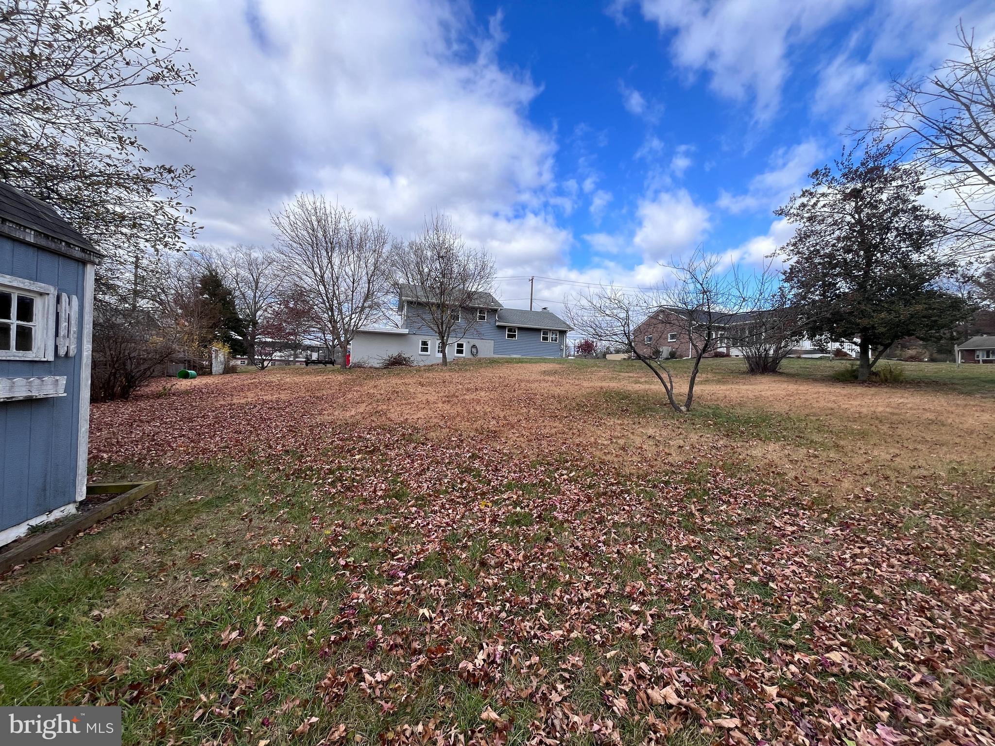 RINGING HILL GDNS - Residential