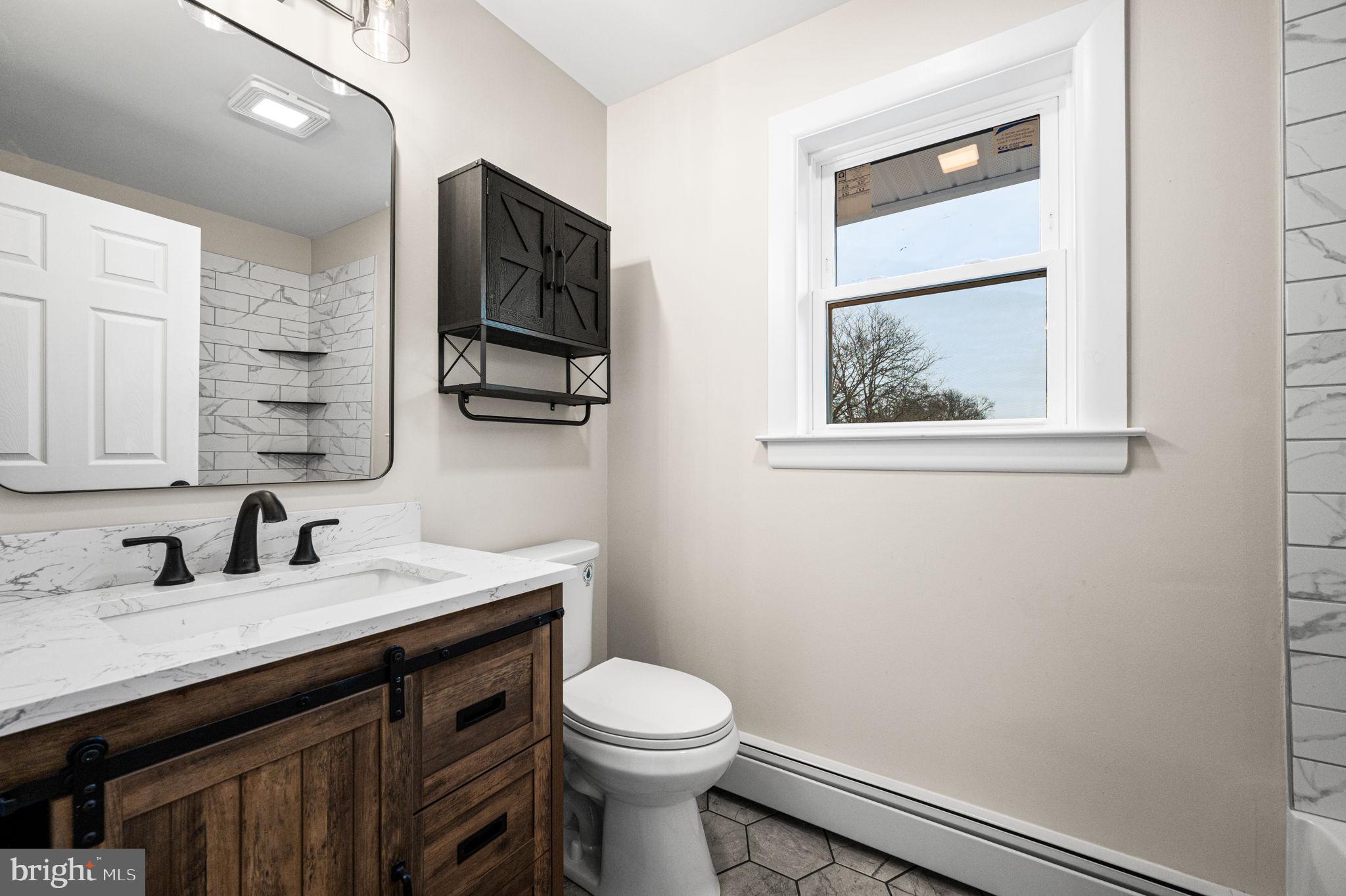 RINGING HILL GDNS - Residential