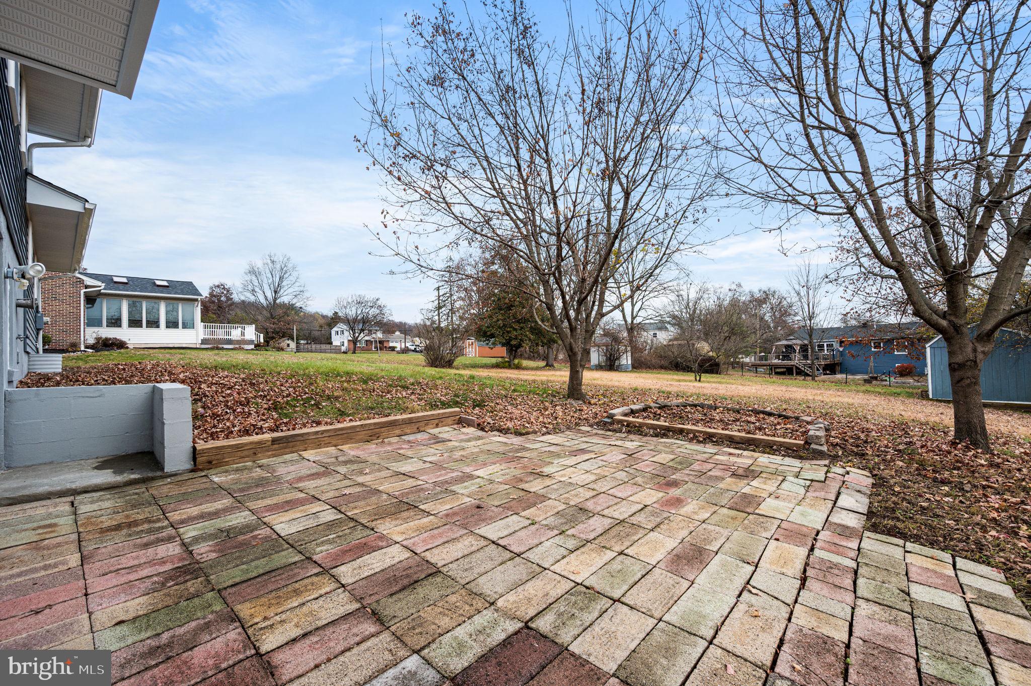 RINGING HILL GDNS - Residential