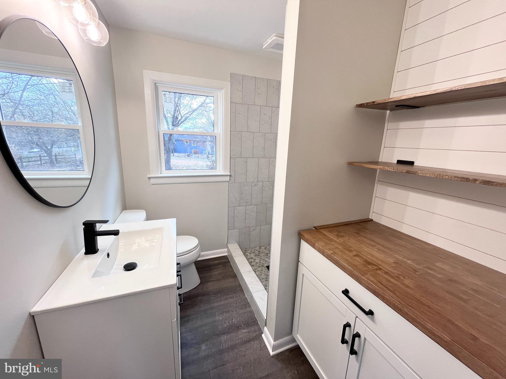 RINGING HILL GDNS - Residential