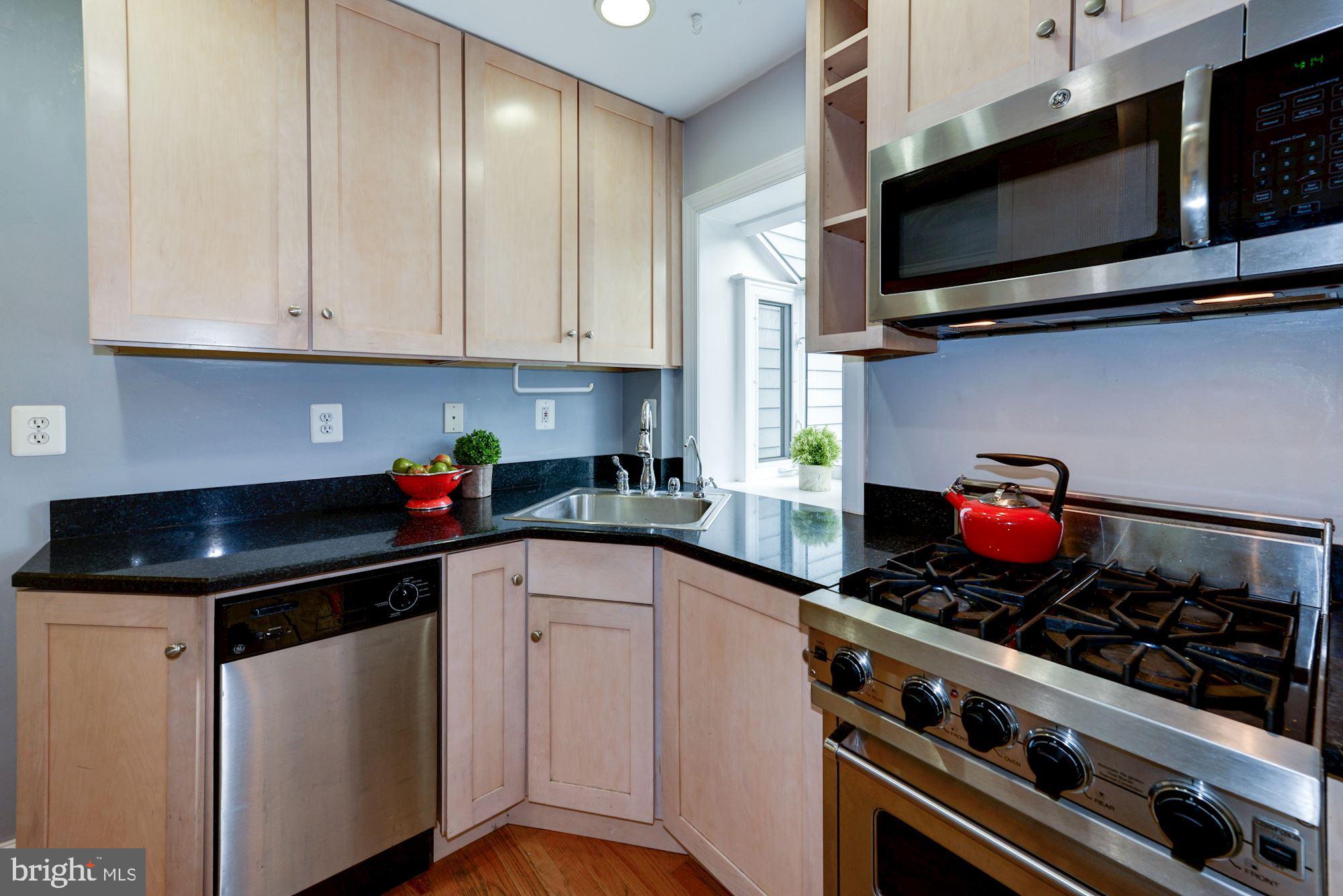 ROSEMONT - Residential Lease