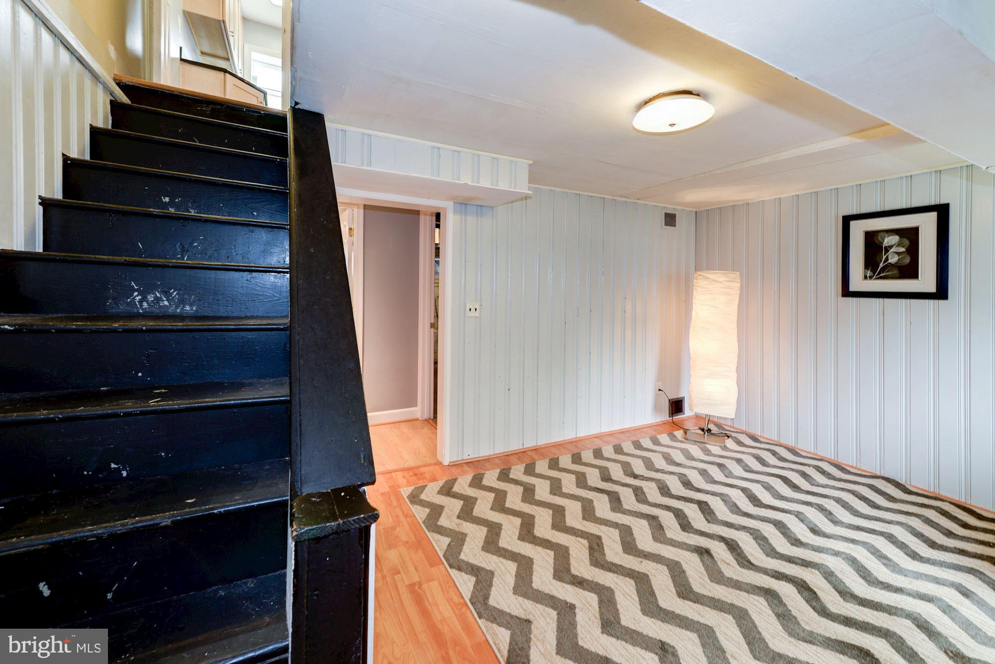 ROSEMONT - Residential Lease