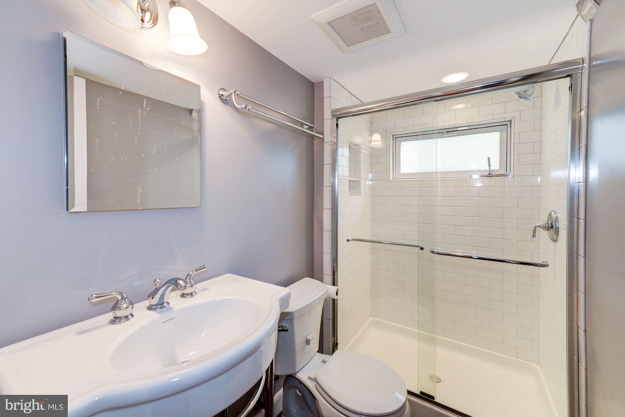 ROSEMONT - Residential Lease