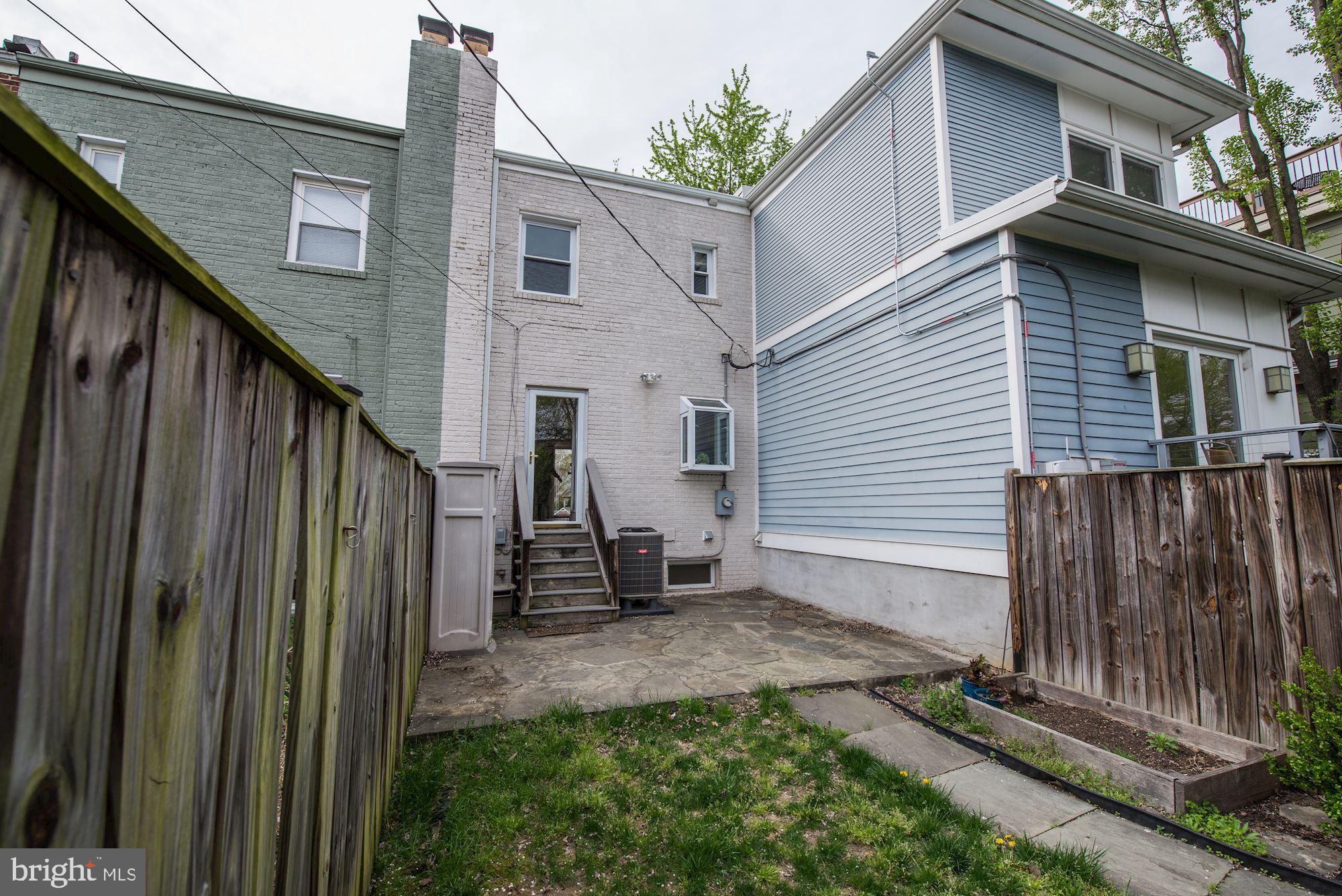 ROSEMONT - Residential Lease