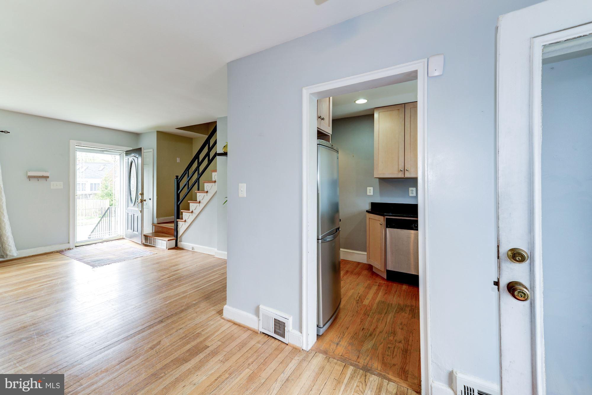 ROSEMONT - Residential Lease