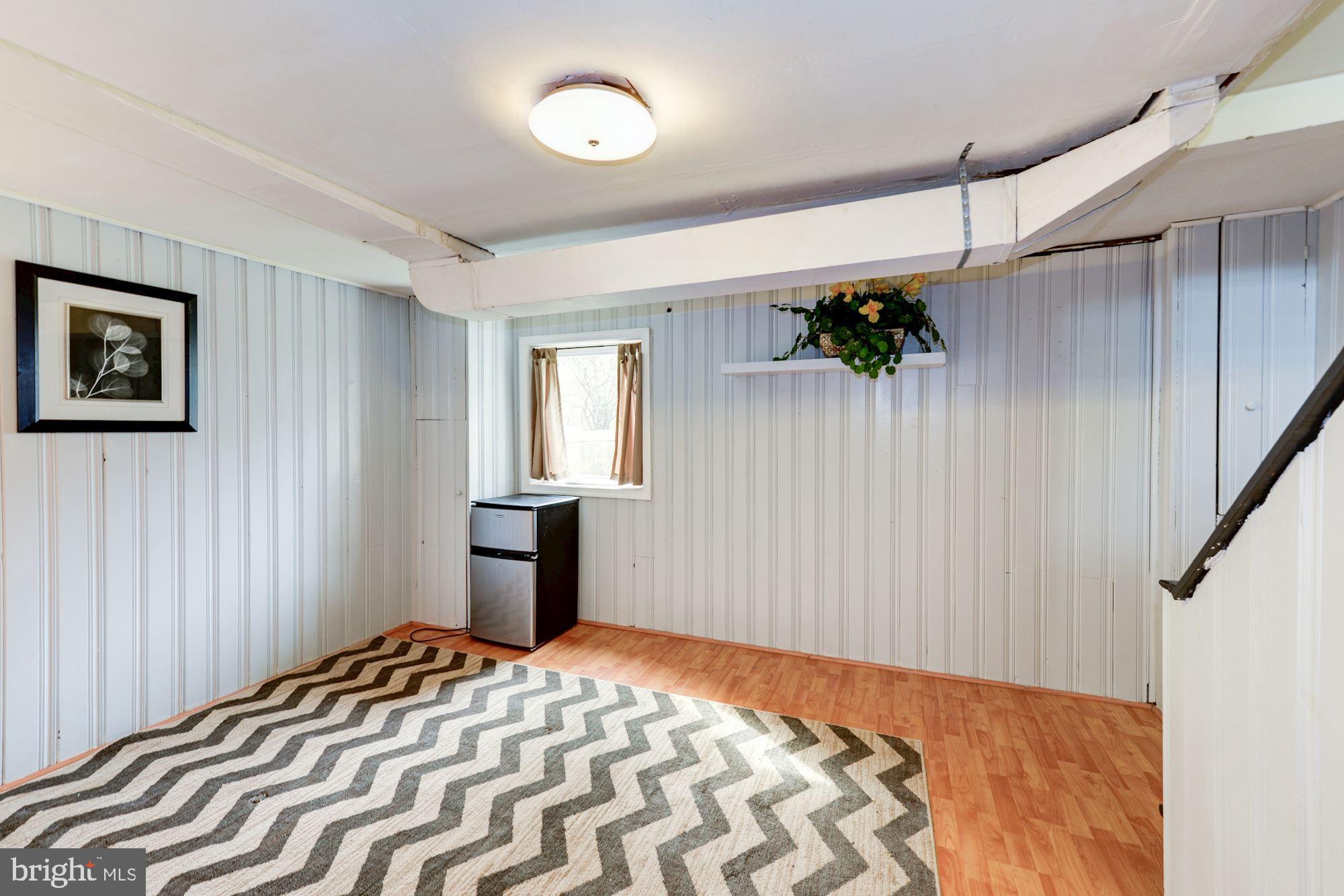 ROSEMONT - Residential Lease