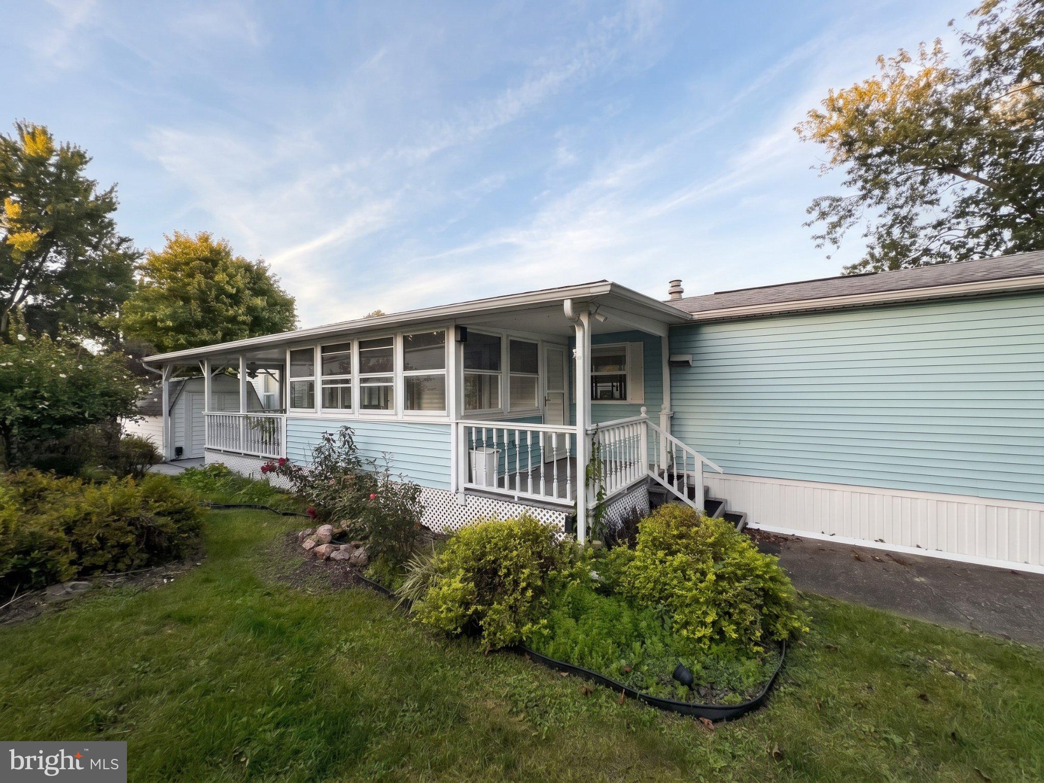 27 CYPRESS LANE