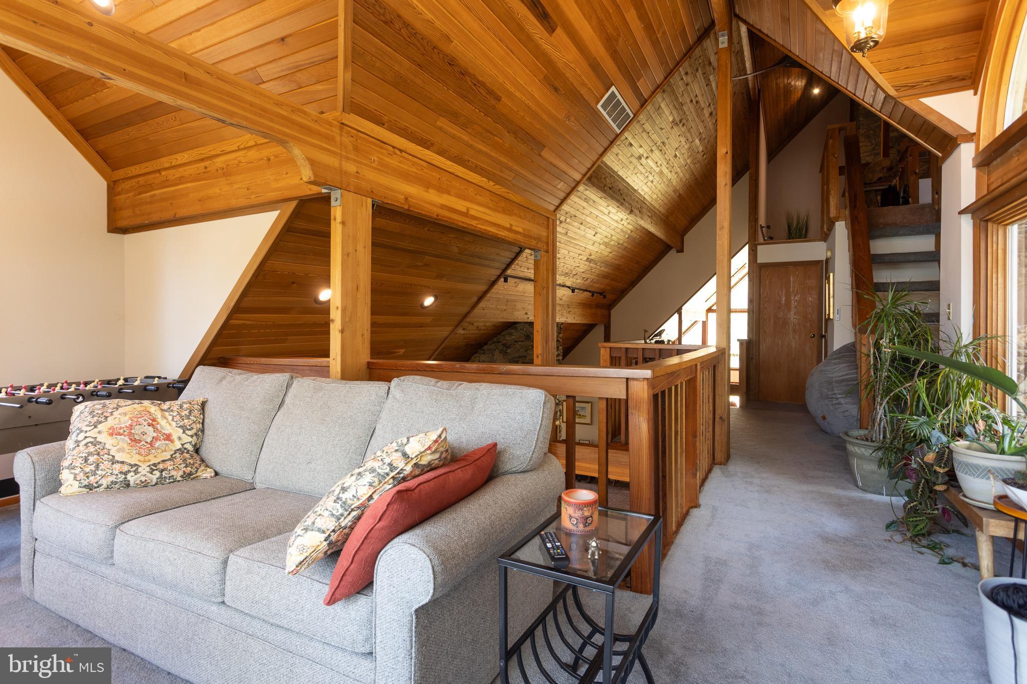 GREGG NECK - Residential