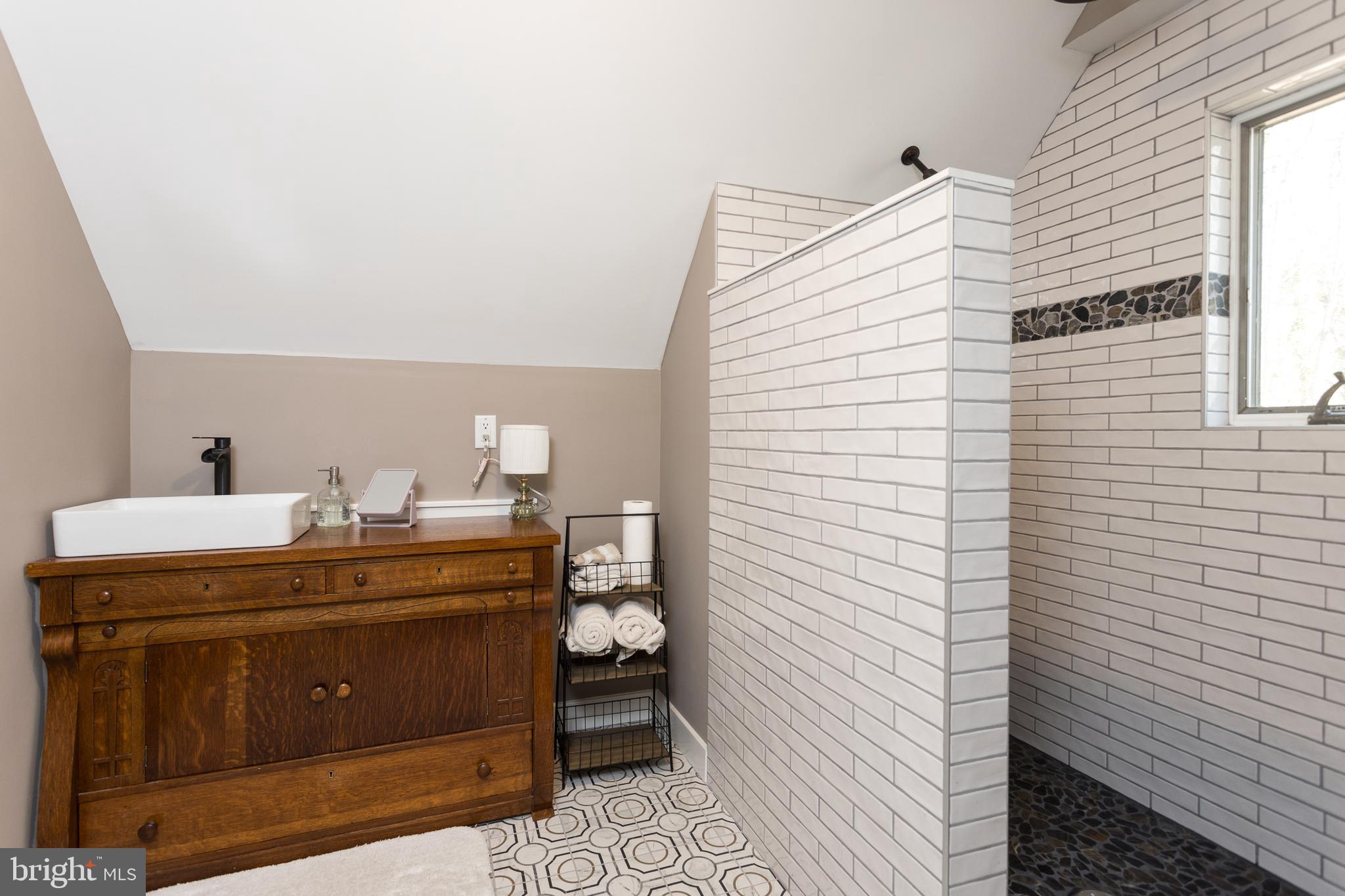 GREGG NECK - Residential