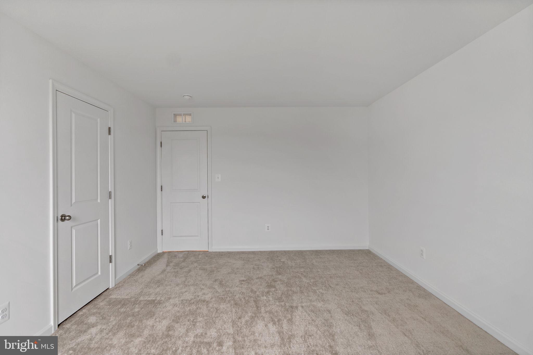 SOUTH BROOK - Residential