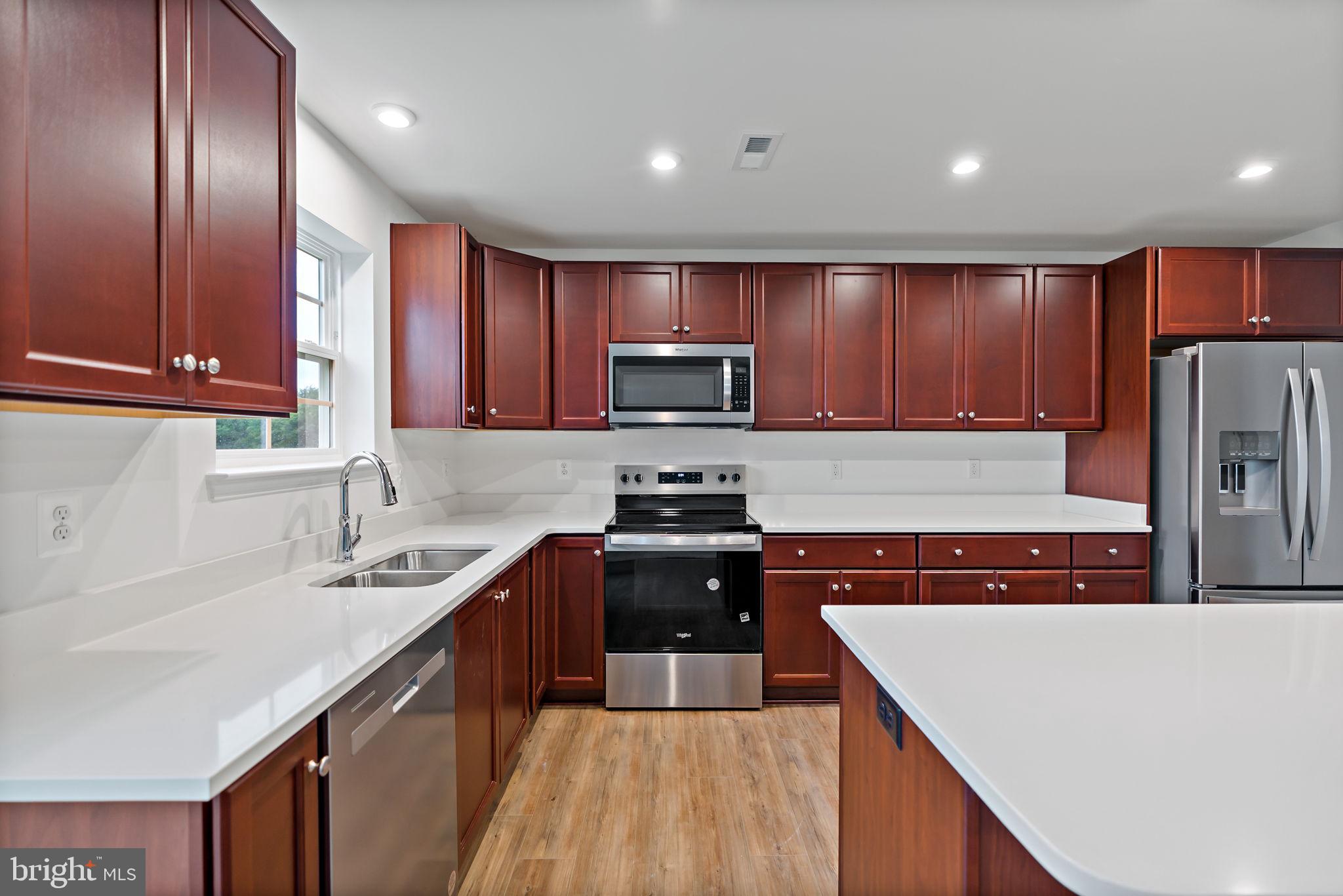 SOUTH BROOK - Residential