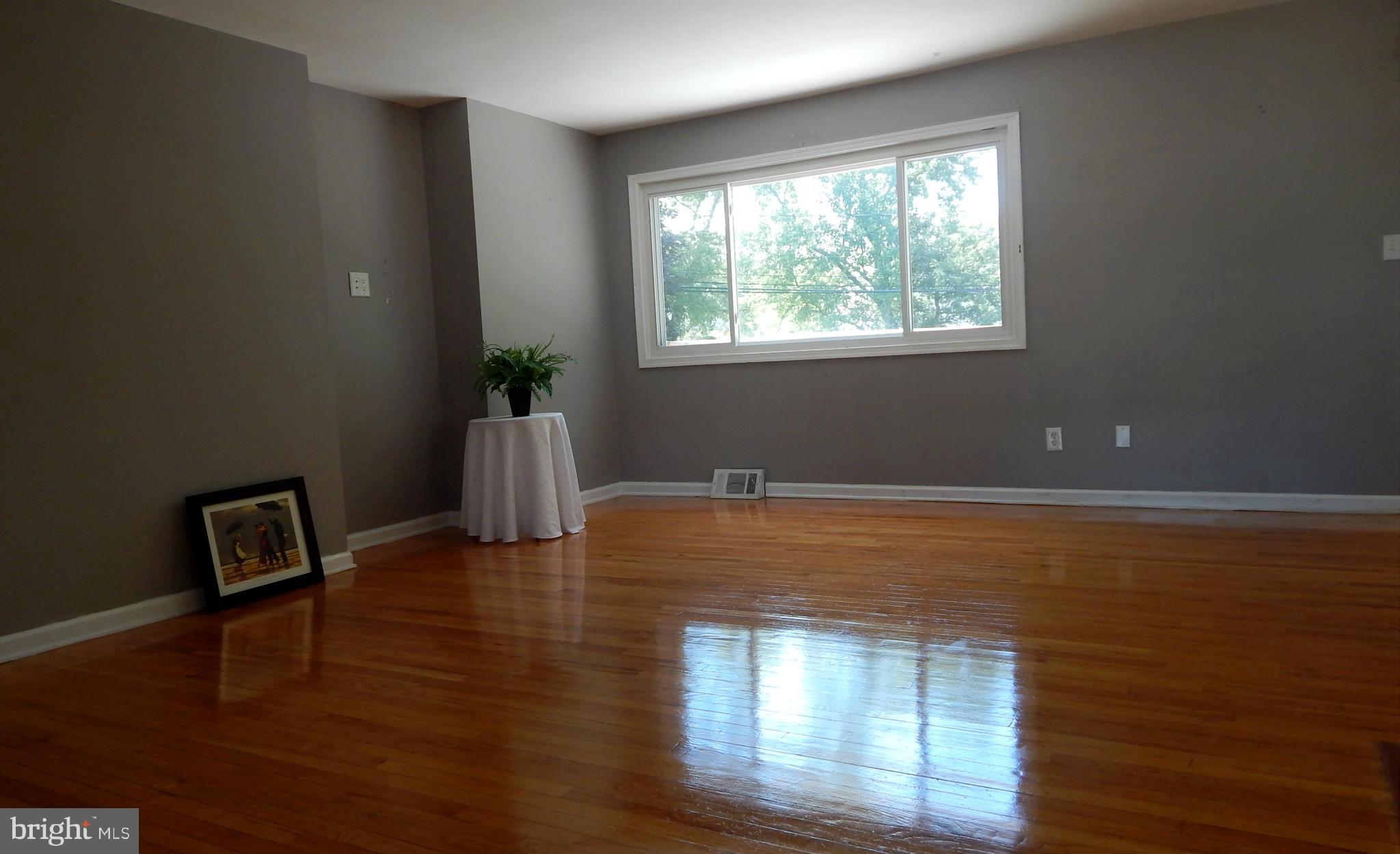 THE HIGHLANDS - Residential