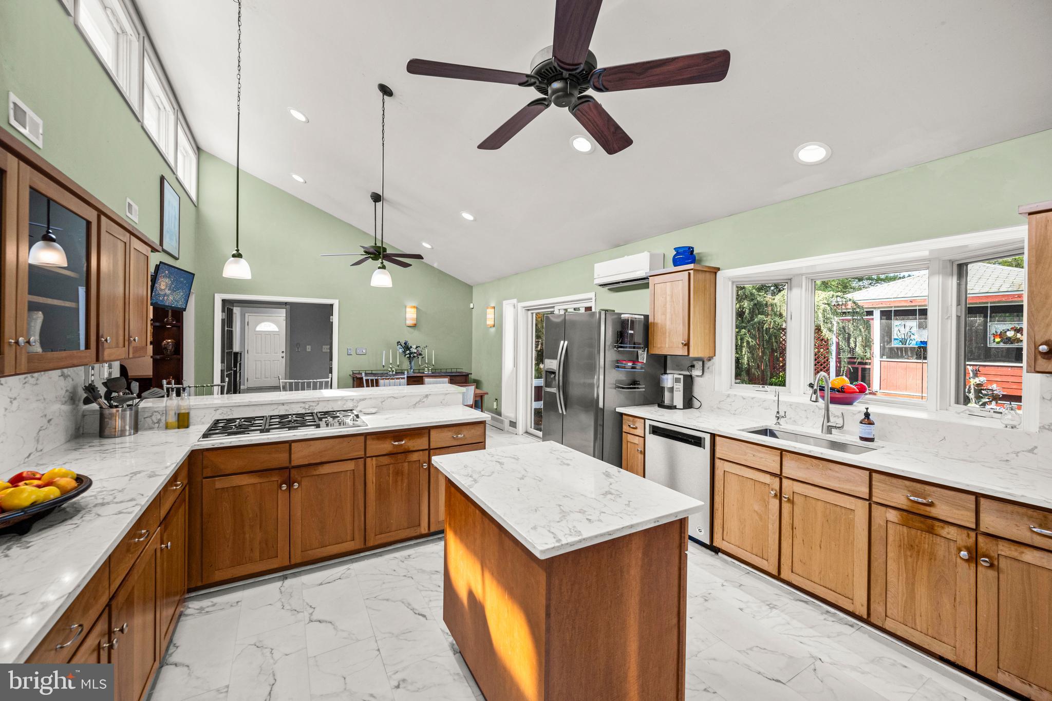 10238 BRADLEY LANE