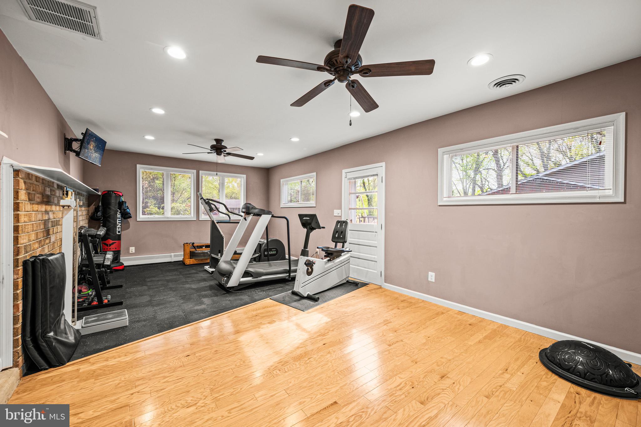 ATHOLTON SQUARE - Residential