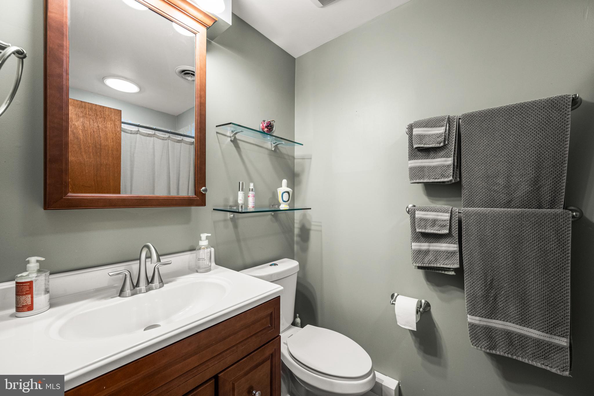 ATHOLTON SQUARE - Residential