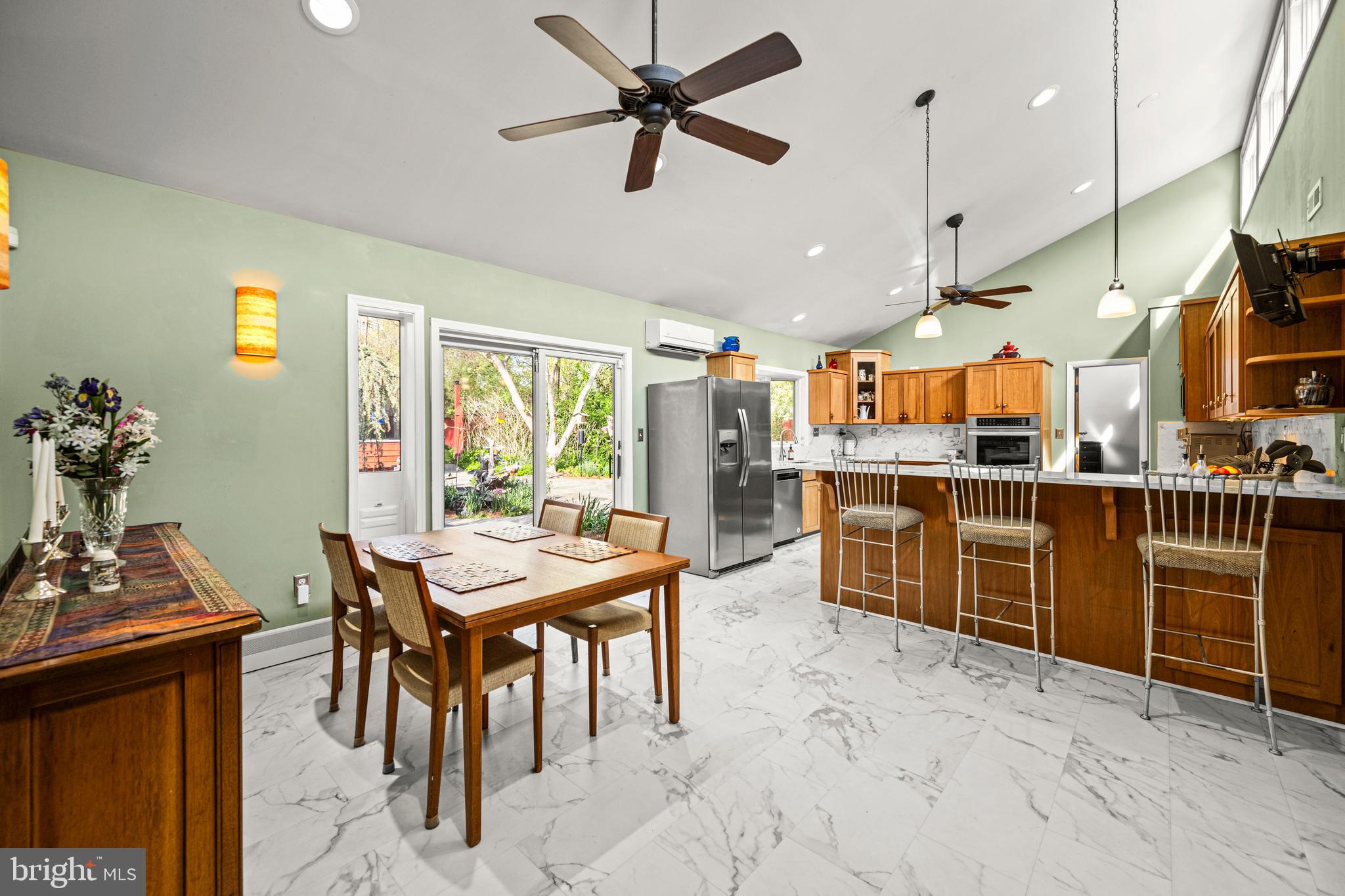 ATHOLTON SQUARE - Residential