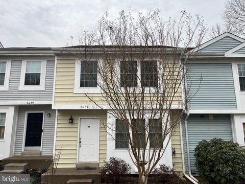 Photo of 5251 Spring Branch Boulevard, DUMFRIES, VA 22025 (MLS # VAPW2114322)