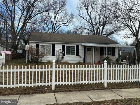 1702 MANNING ROAD GLEN BURNIE MD 21061