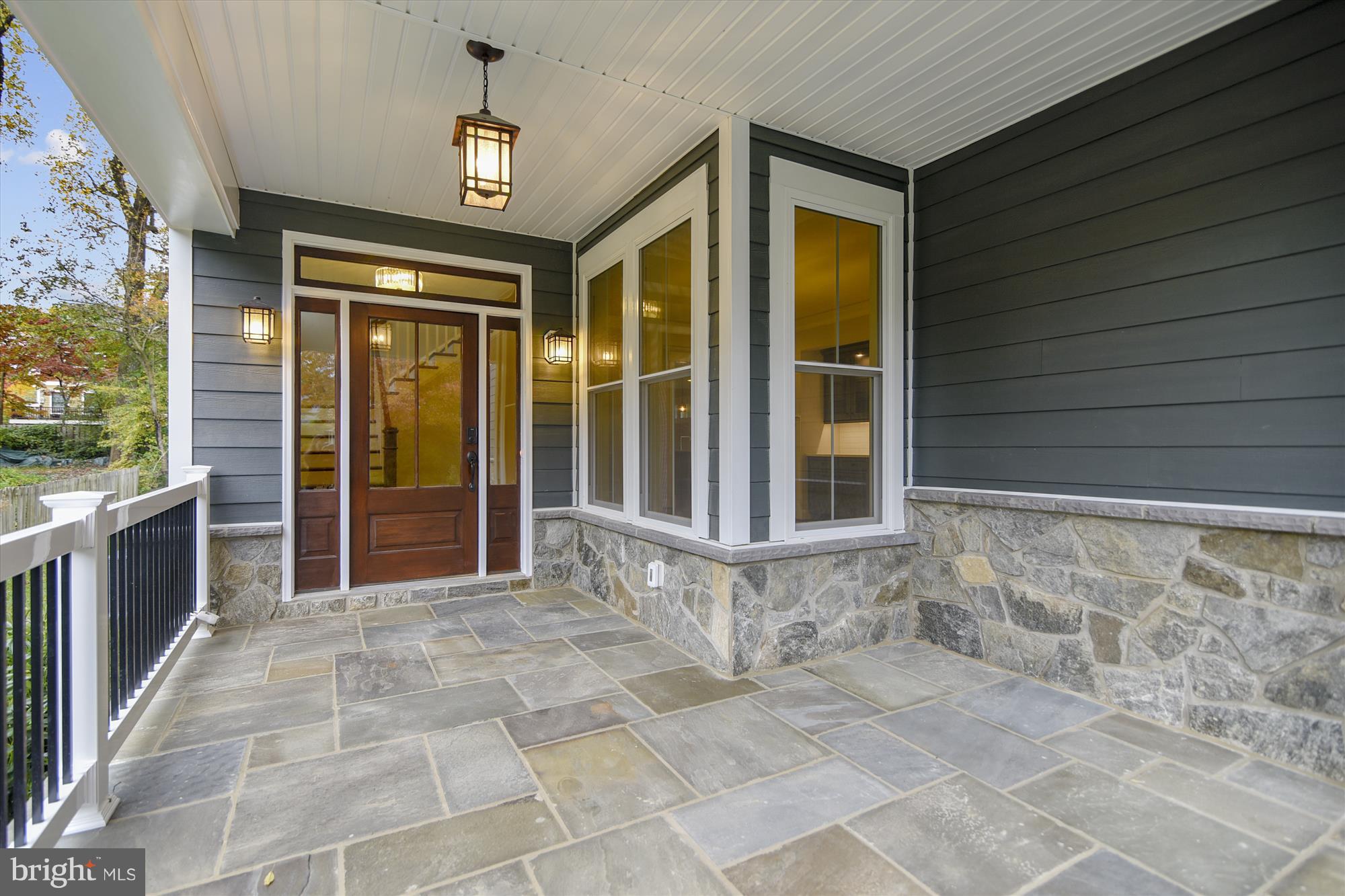 WESTHAMPTON - Residential