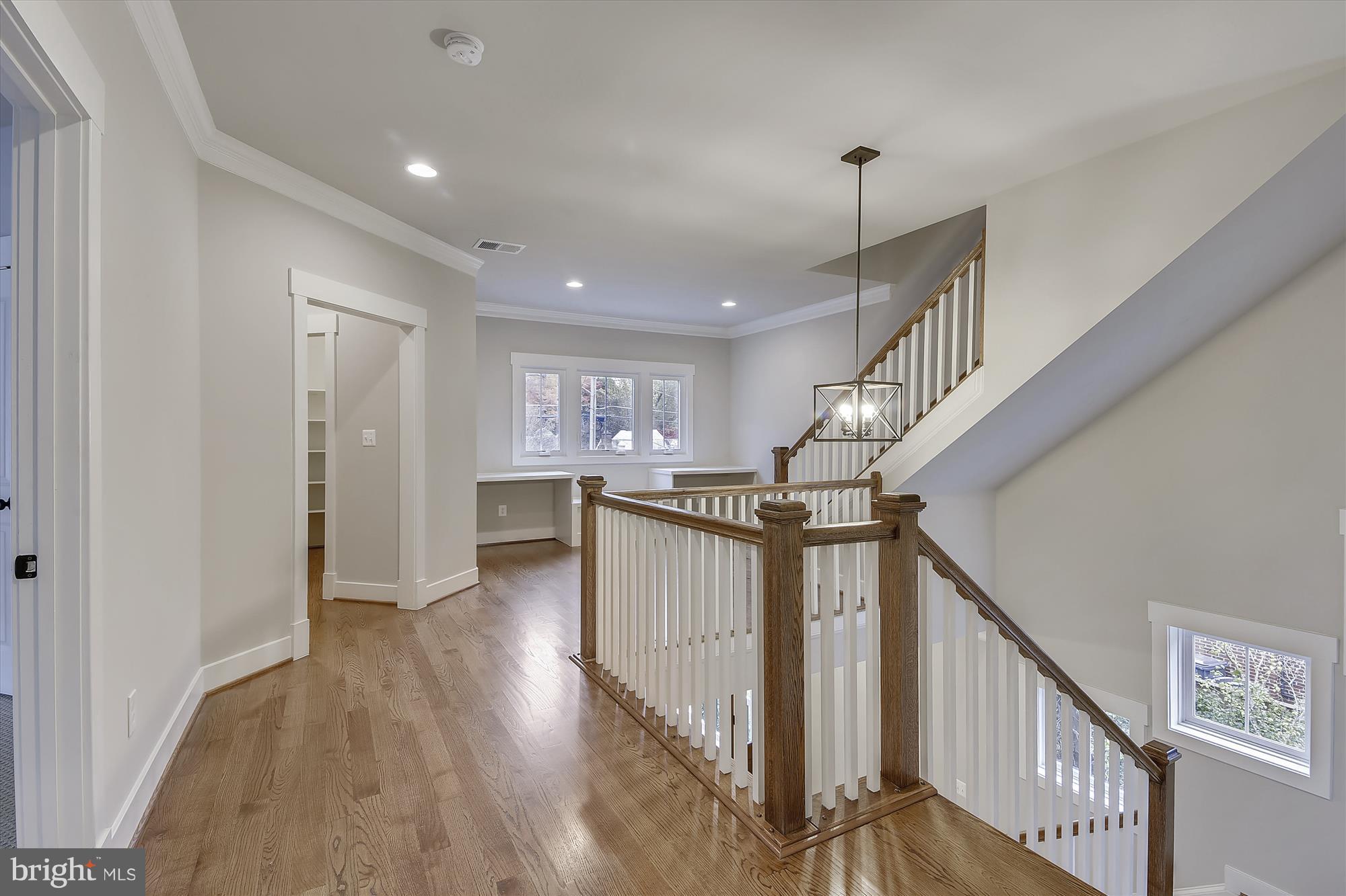 WESTHAMPTON - Residential