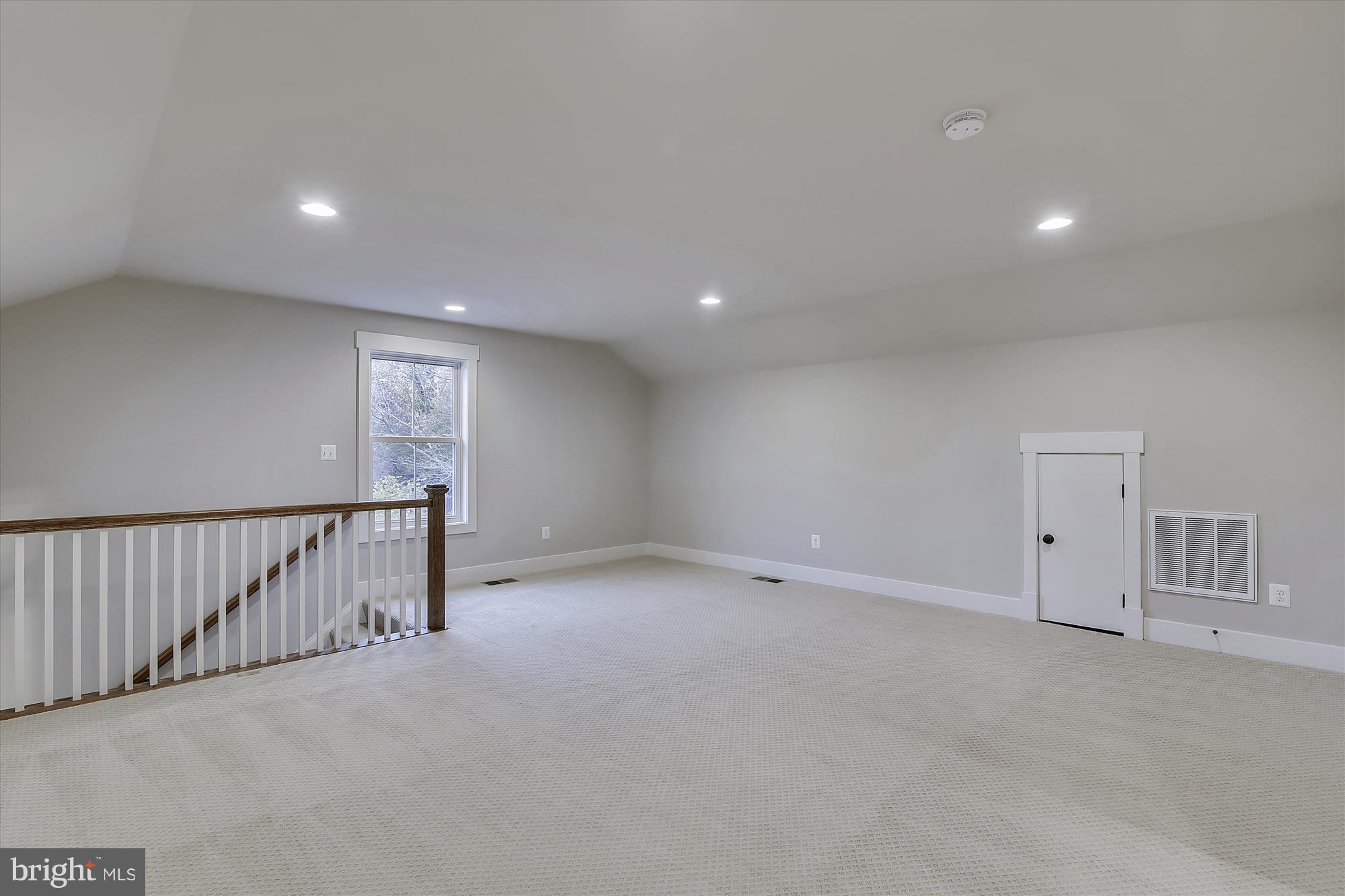 WESTHAMPTON - Residential