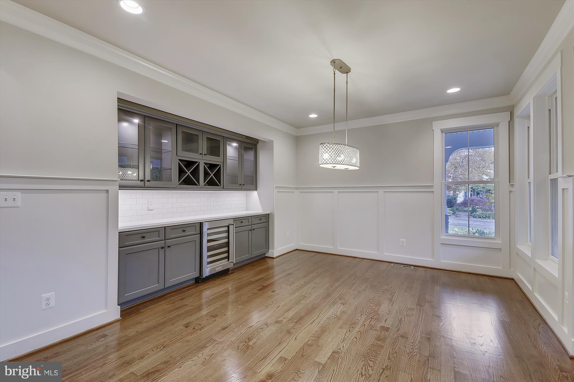 WESTHAMPTON - Residential