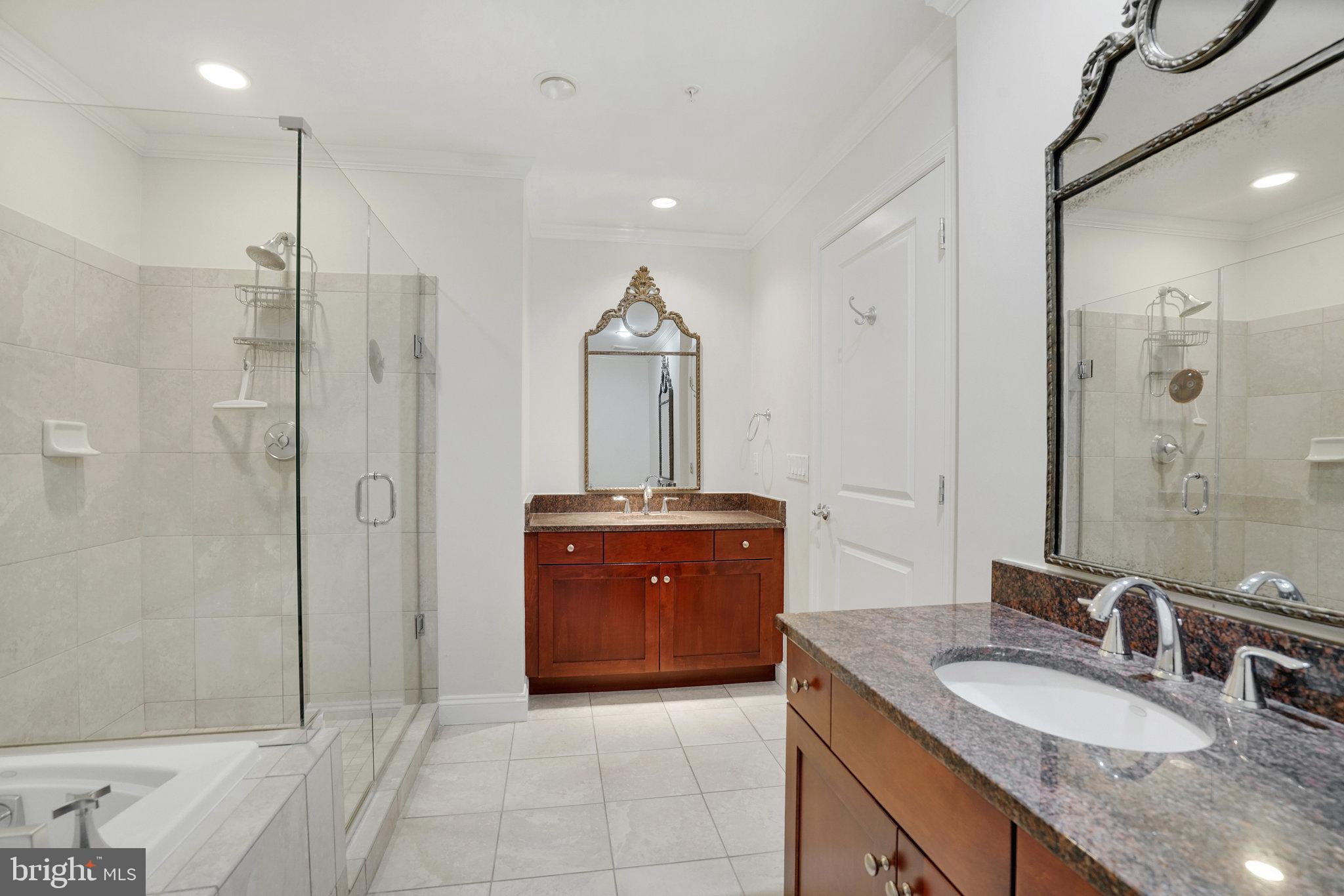 BYRON CONDOMINIUM - Residential