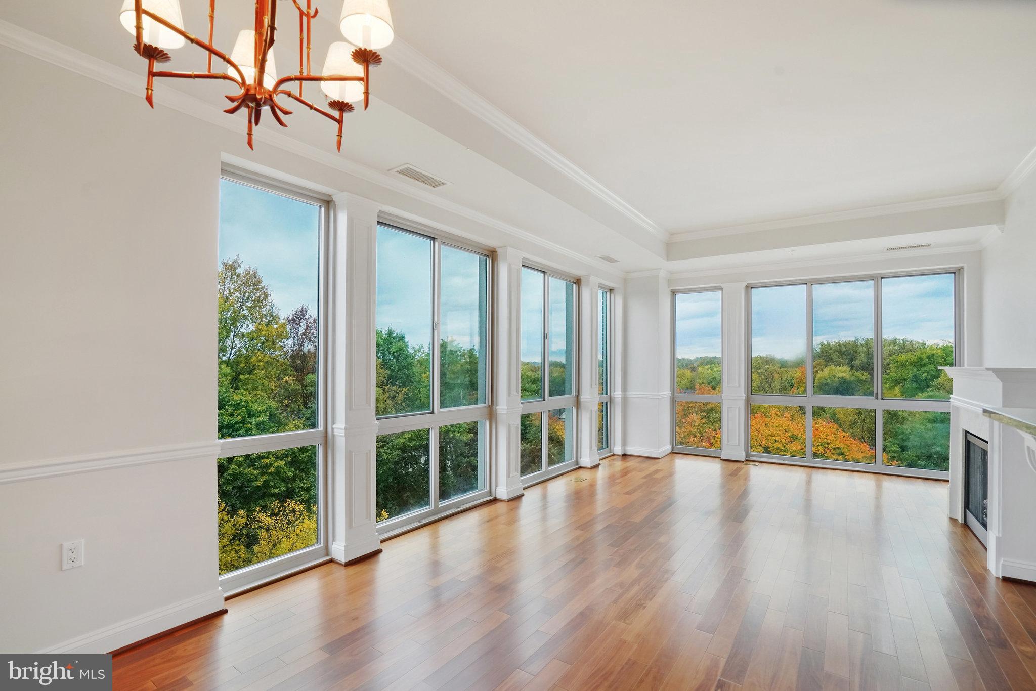 BYRON CONDOMINIUM - Residential