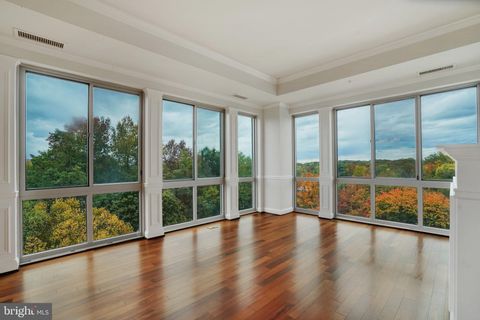 513 W BROAD STREET 702 FALLS CHURCH VA 22046