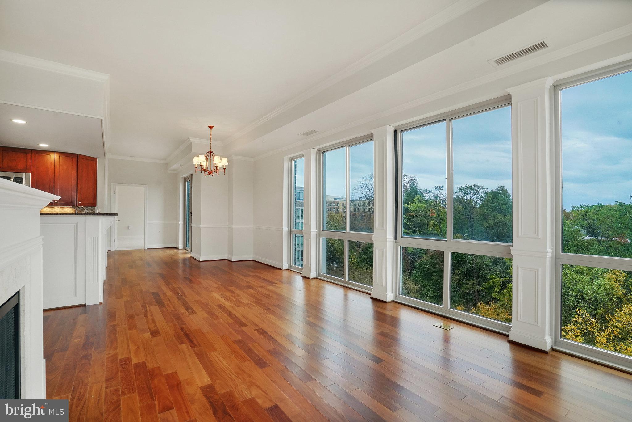 BYRON CONDOMINIUM - Residential