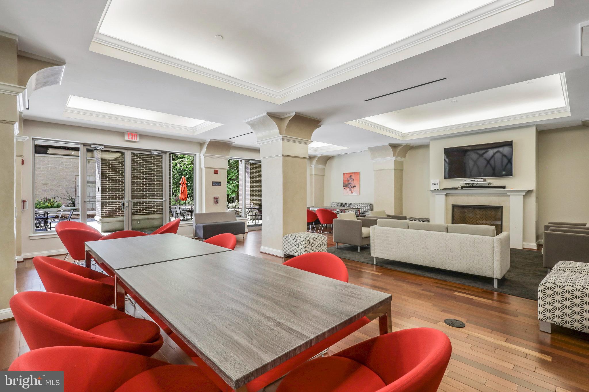 BYRON CONDOMINIUM - Residential