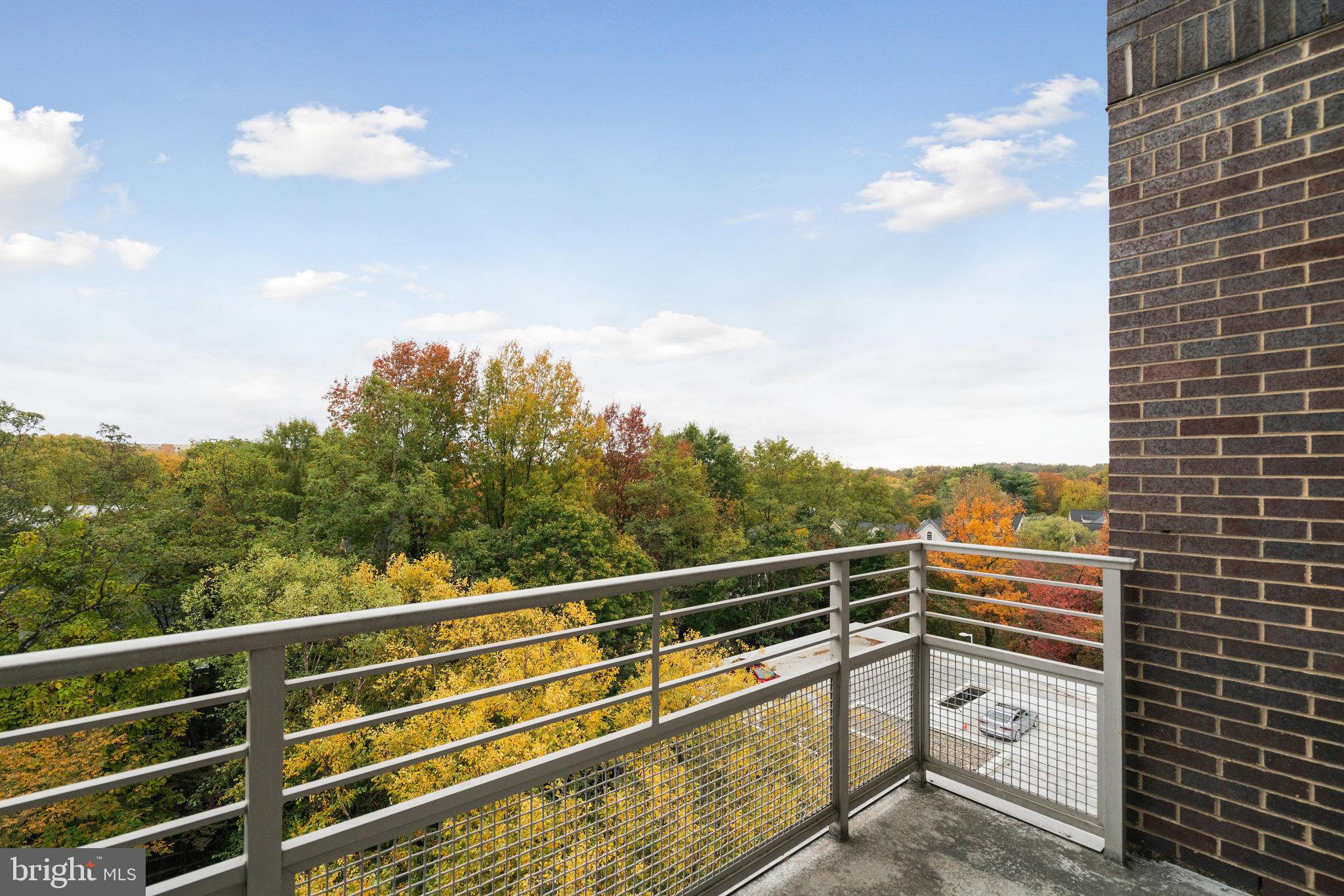 BYRON CONDOMINIUM - Residential