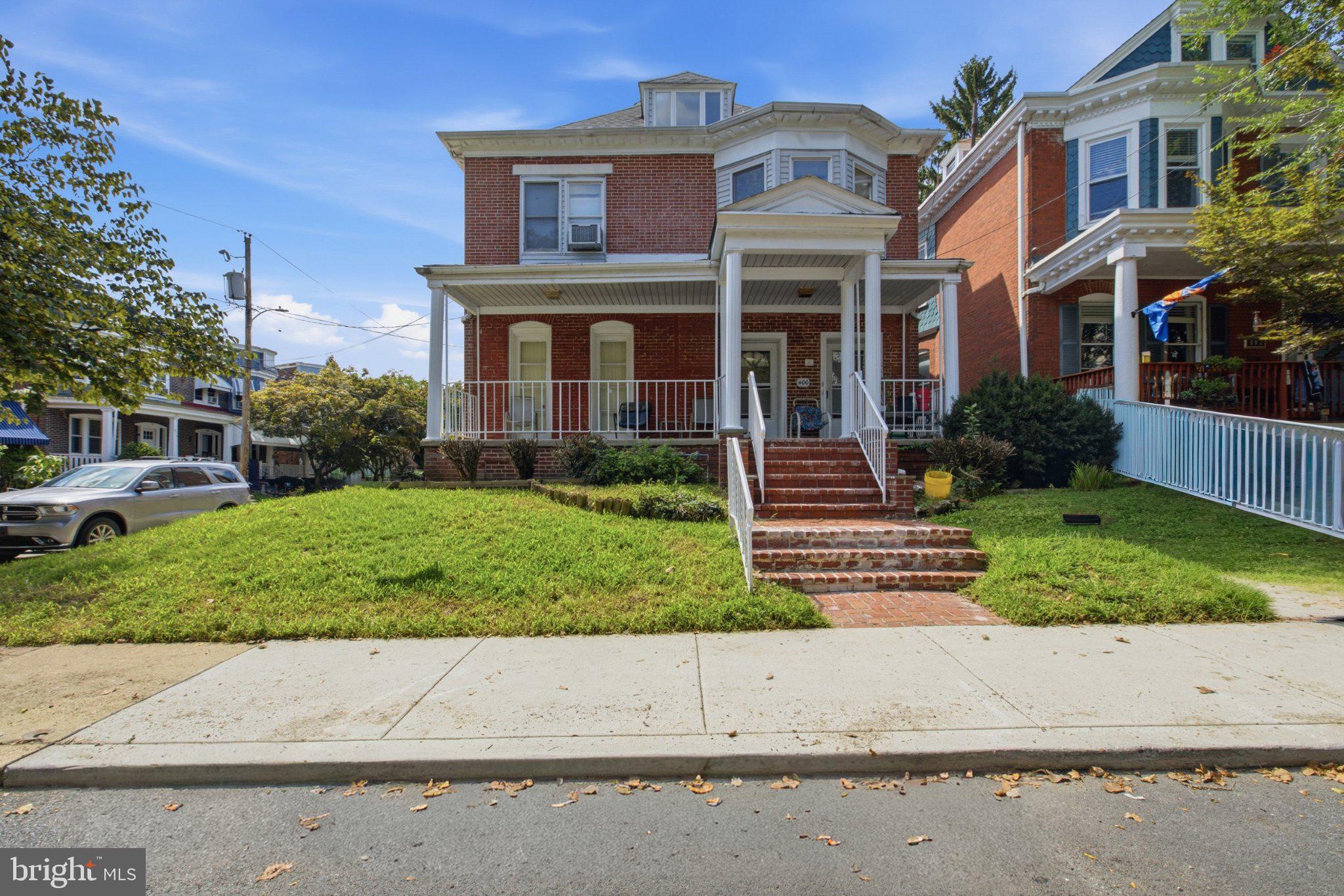 400 W 21ST STREET