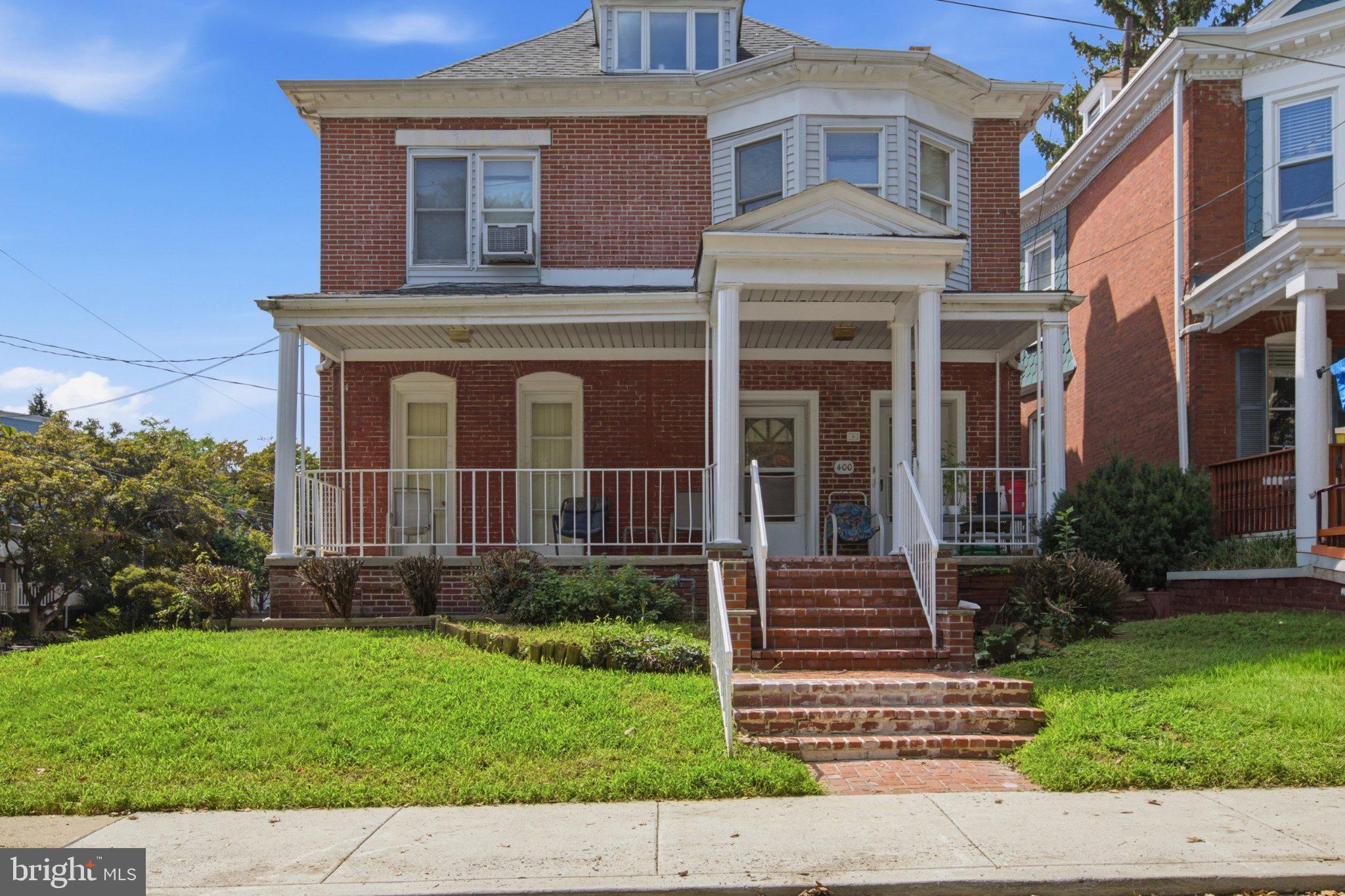 400 W 21ST STREET