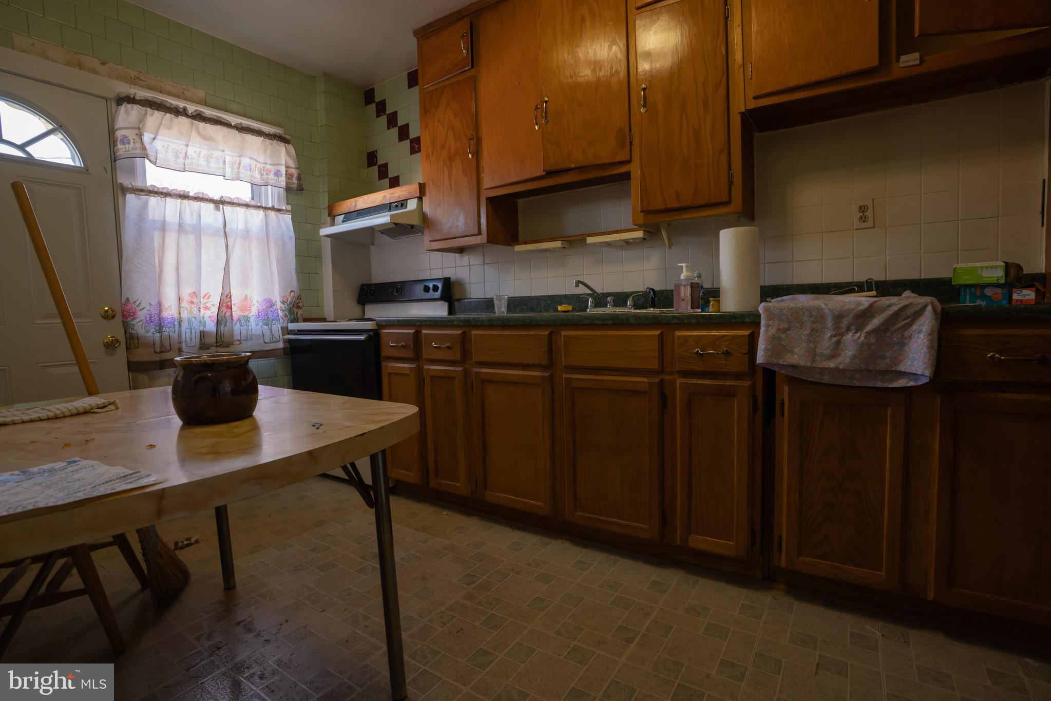 WEST HILLS - Residential