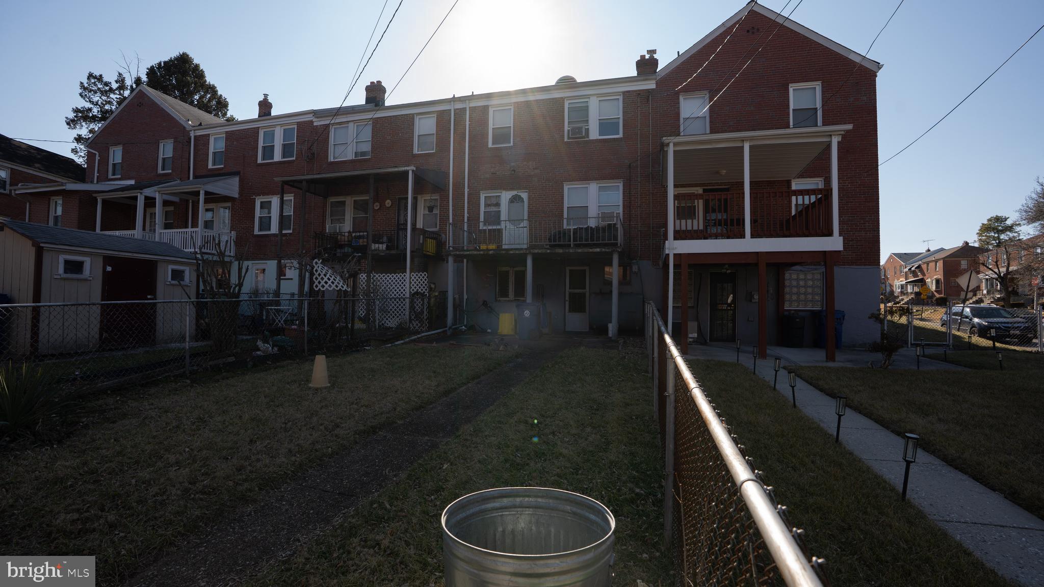 WEST HILLS - Residential